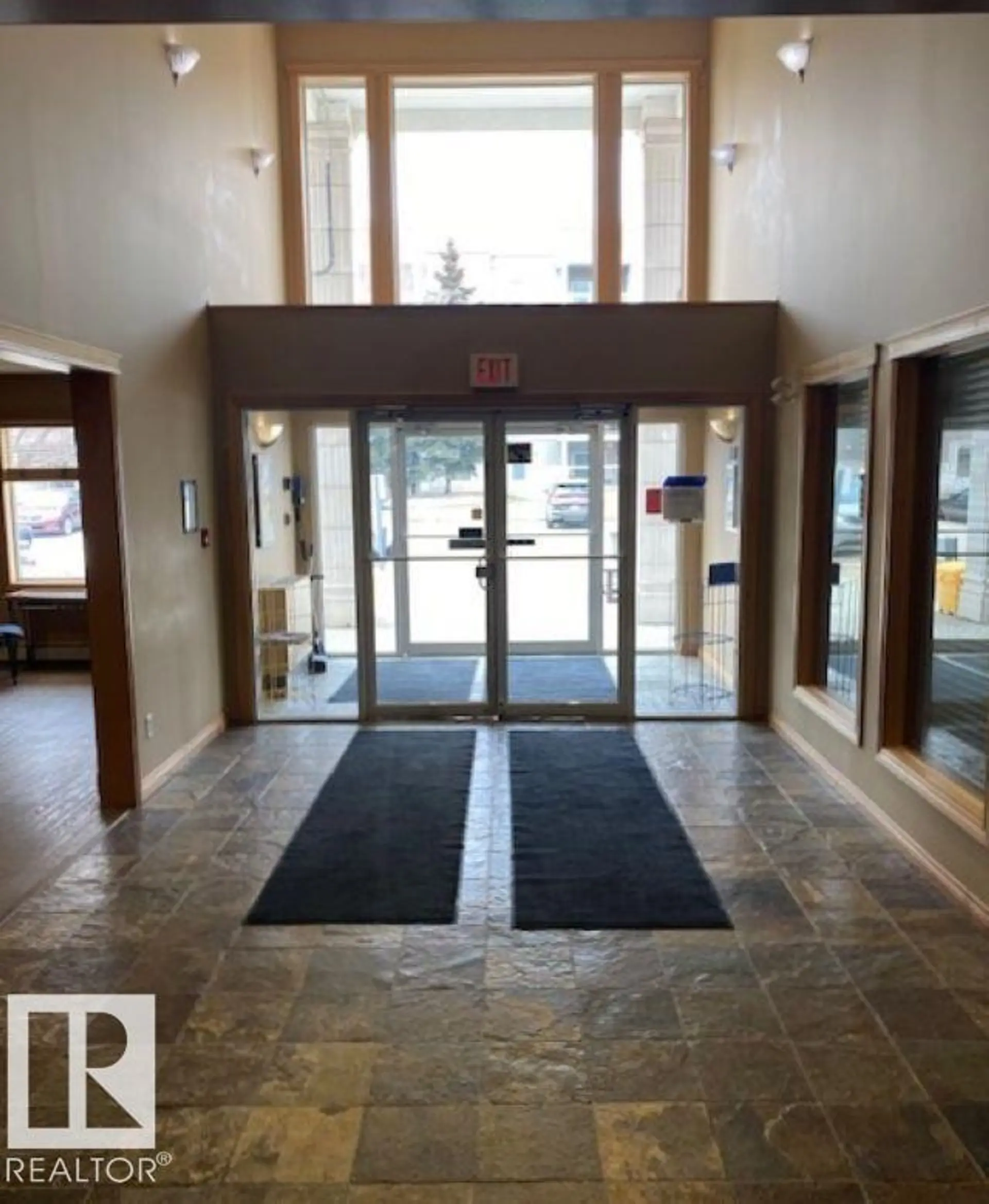 #404 78 A MCKENNEY AV NW - Image 12