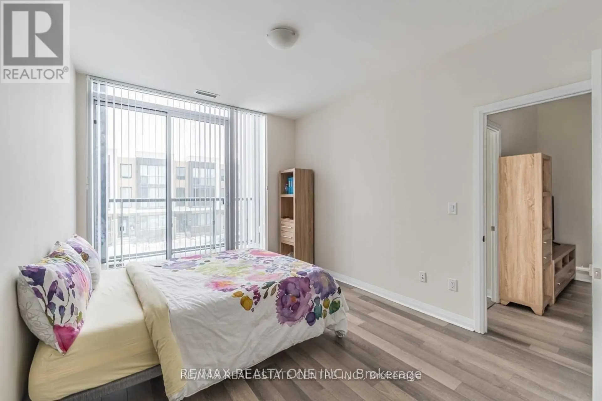 #112 5025 FOUR SPRINGS AVENUE - Image 8