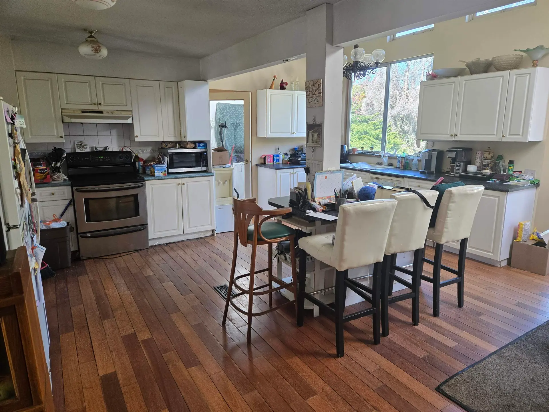 13181 15 Avenue - Image 3
