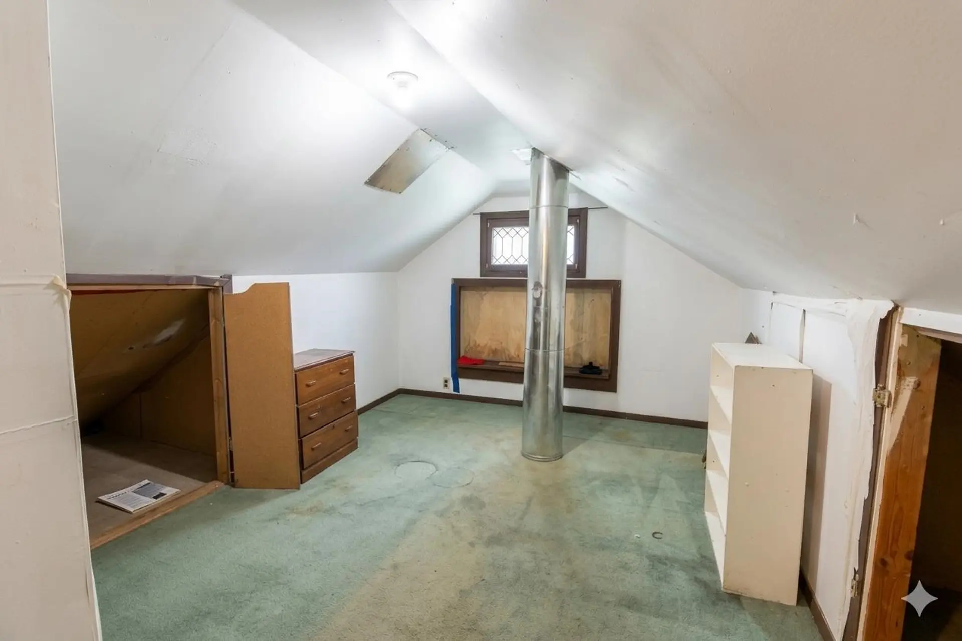 2391 Lougheed Highway - Image 7