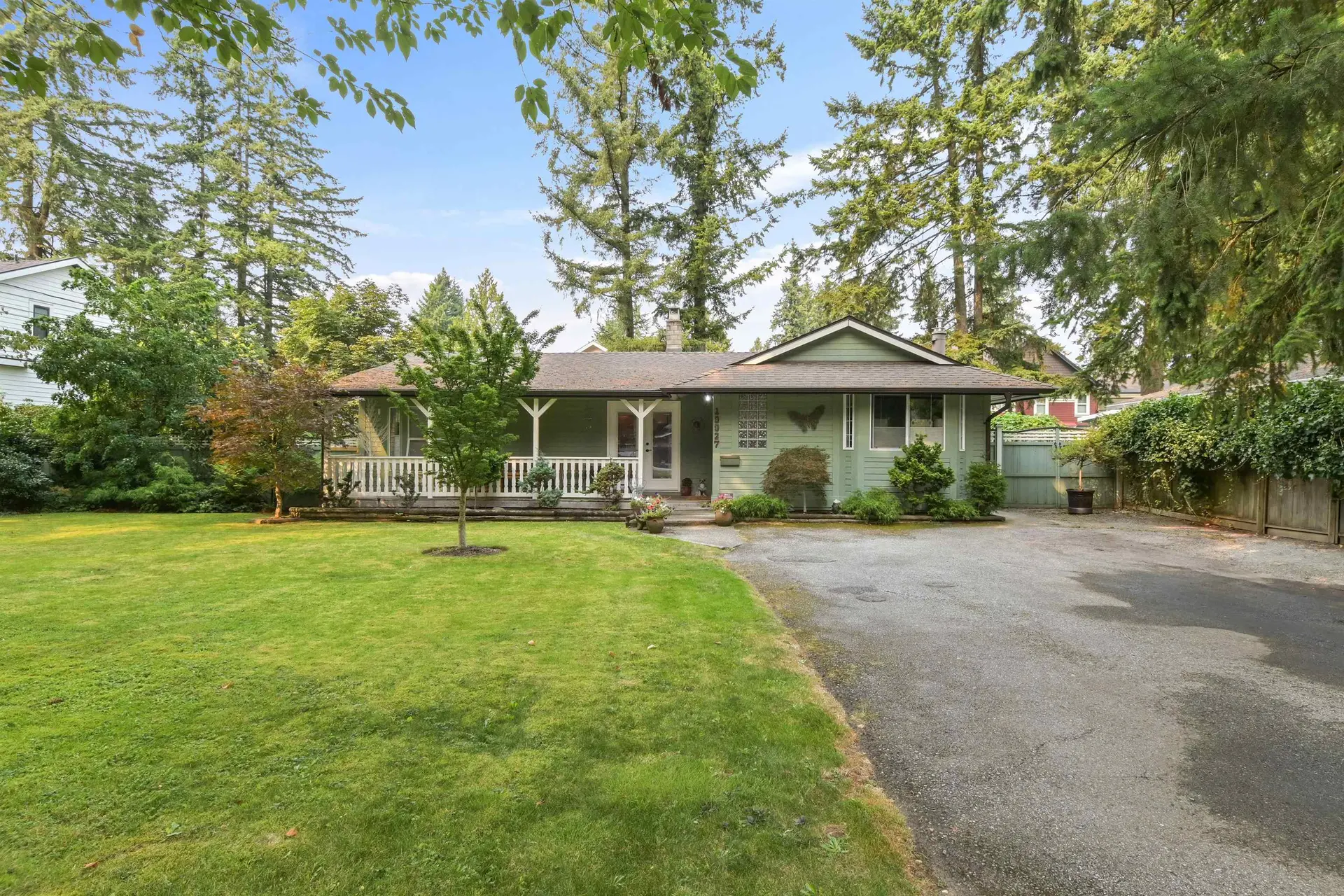 Property at 19927 37 Avenue, Langley, BC