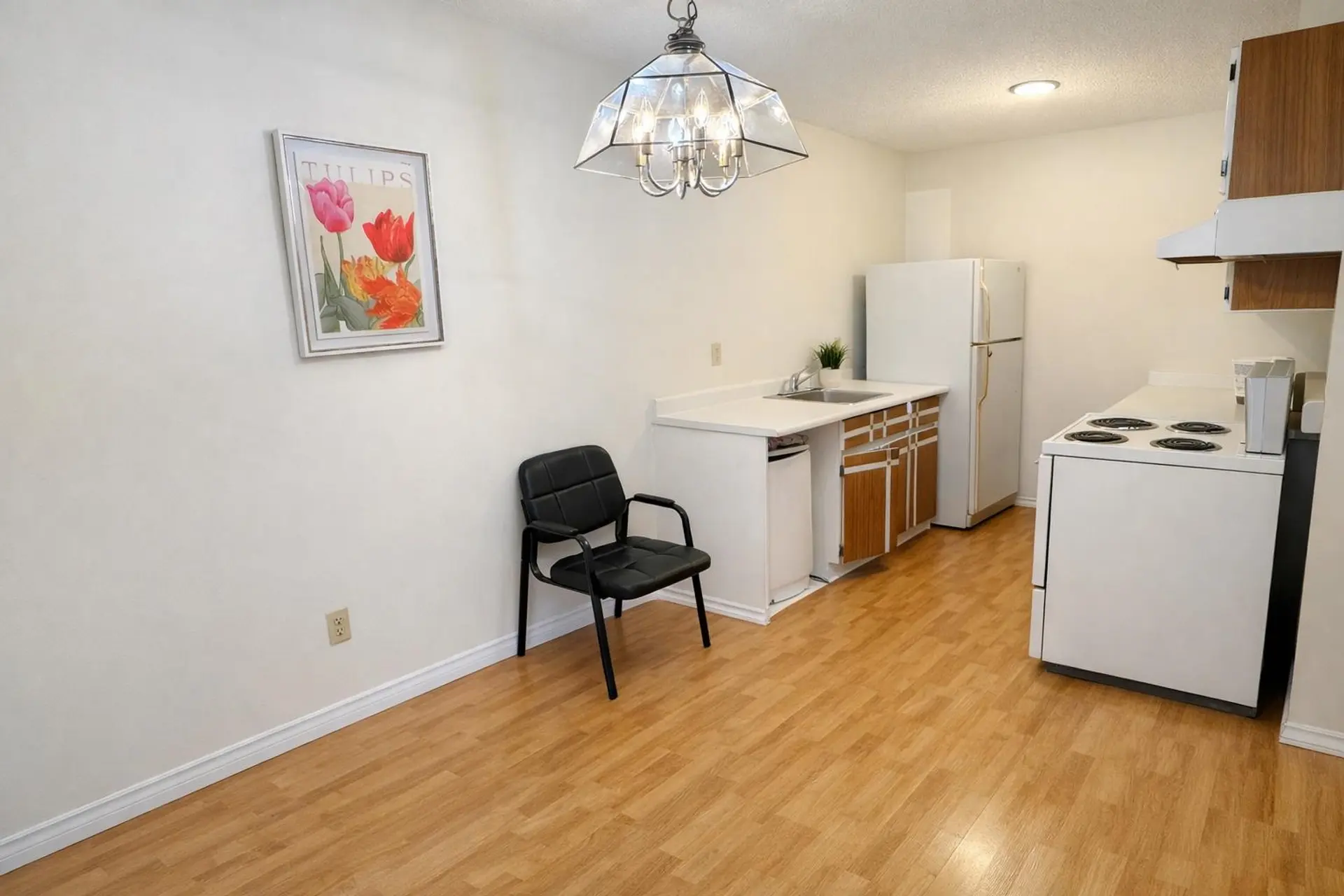 #203 7200 Lindsay Road - Image 3