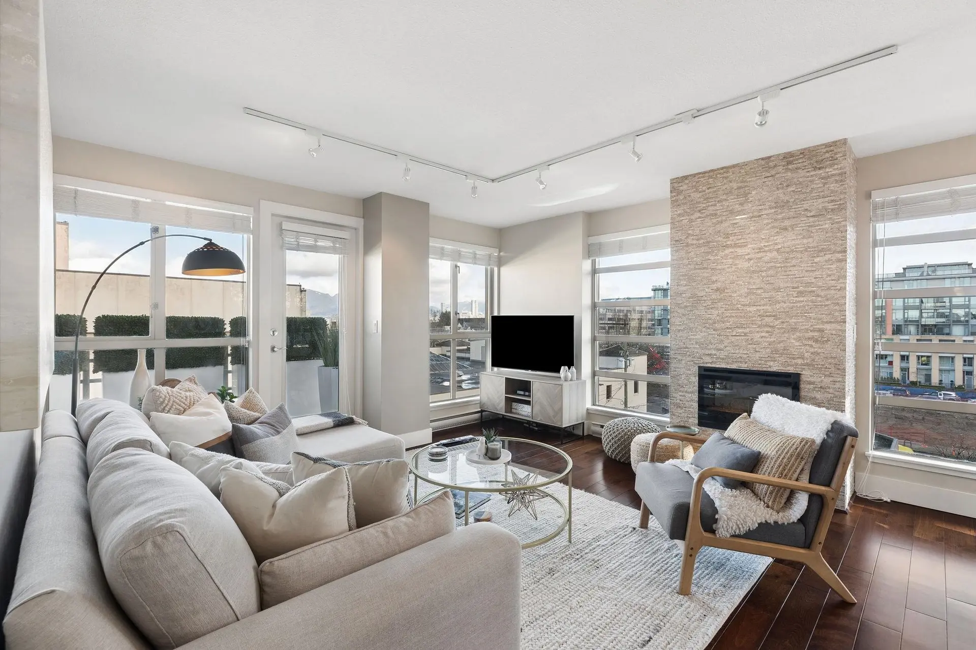 Property at #706 2137 W 10th Avenue, Vancouver, BC