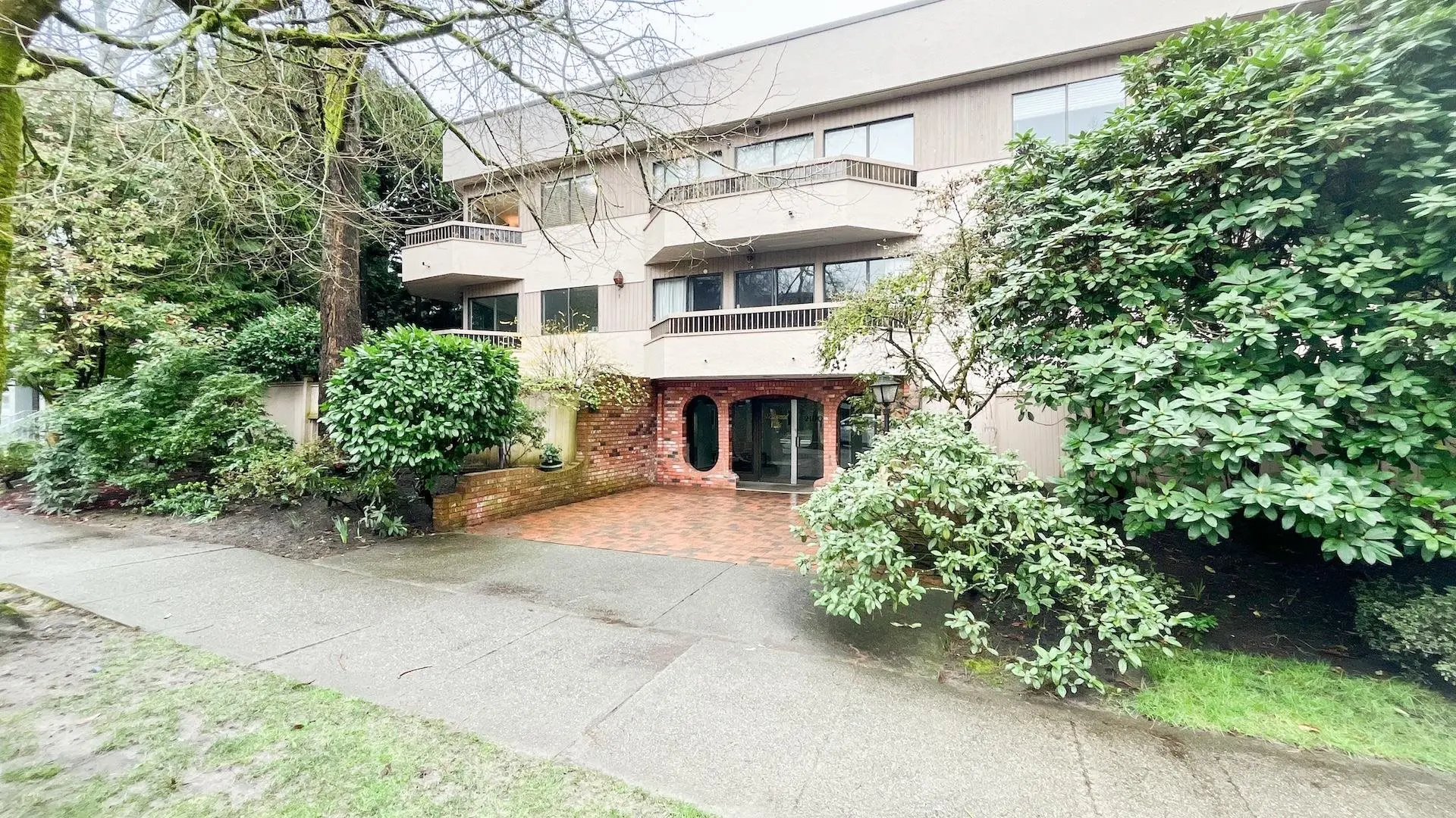 Property at #305 2190 W 8th Avenue, Vancouver, BC