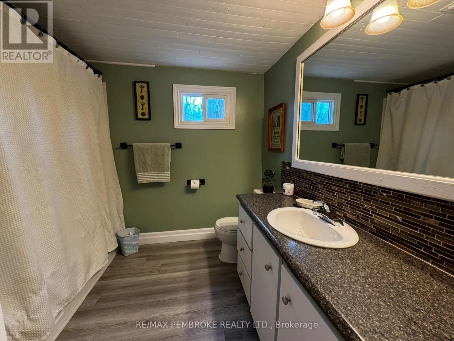 72 PINEHURST ESTATES - Image 10