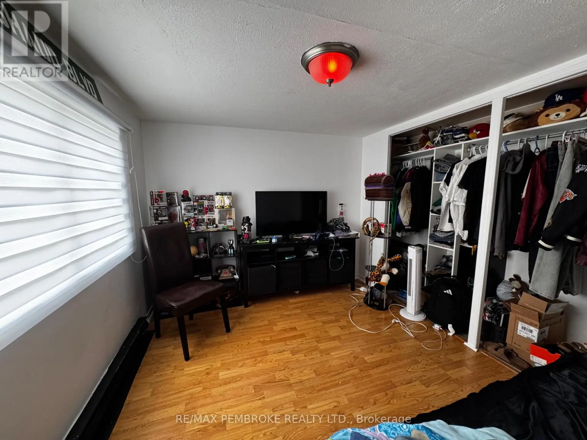 72 PINEHURST ESTATES - Image 8
