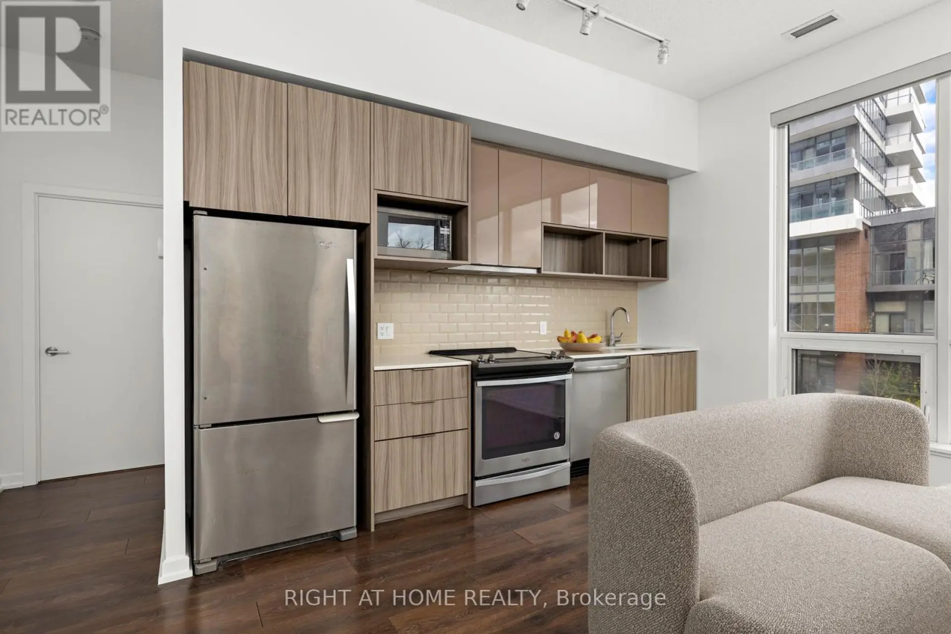 #108 52 FOREST MANOR ROAD - Image 6