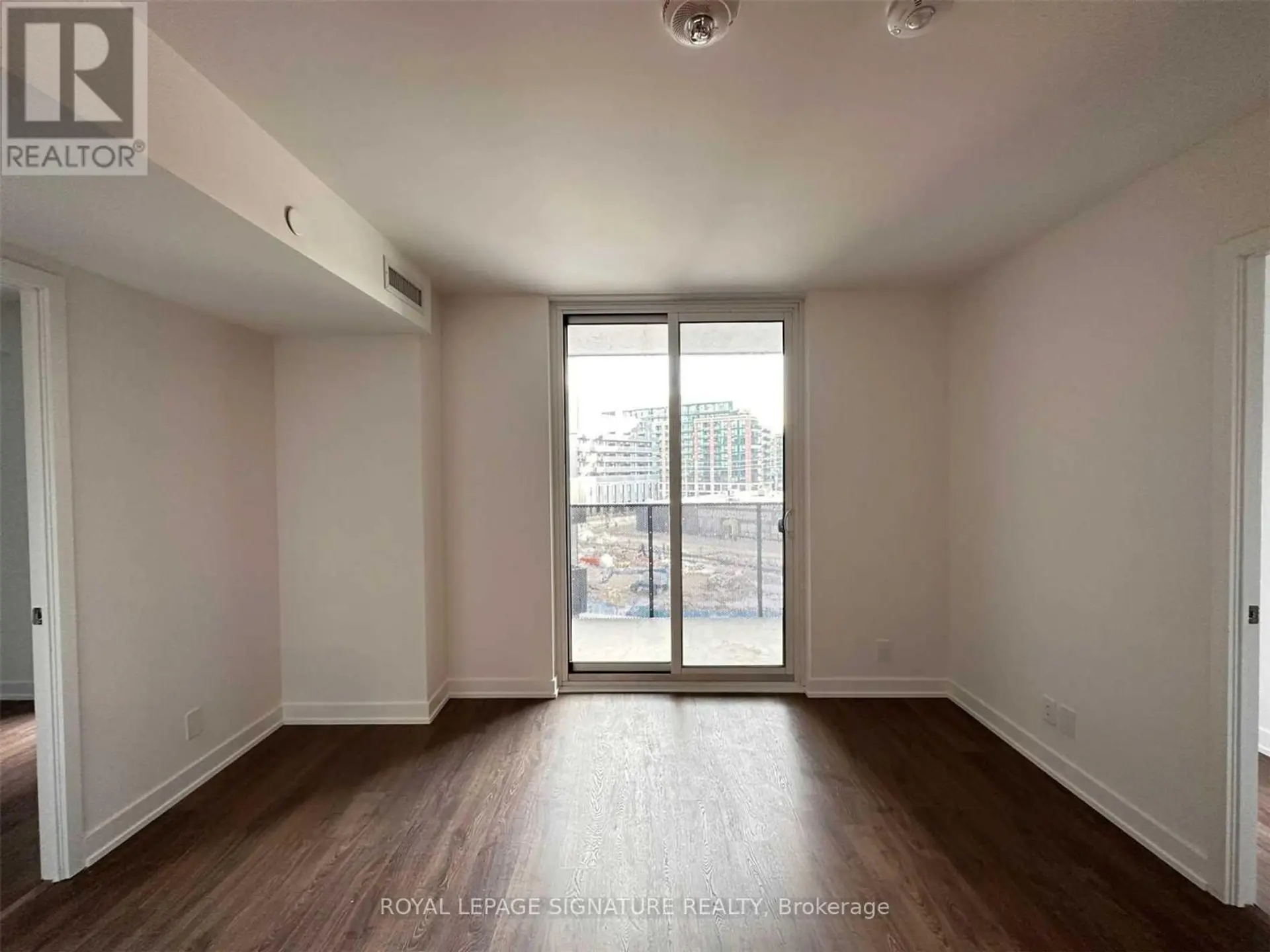 #406 30 TRETTI WAY - Image 5