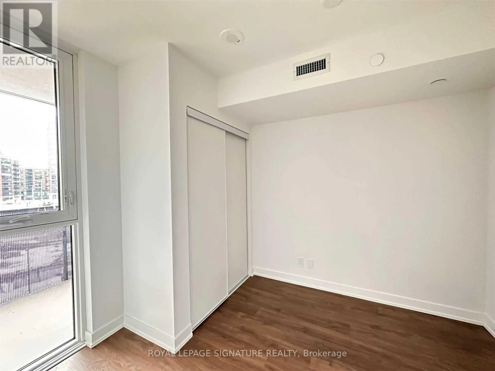 #406 30 TRETTI WAY - Image 6