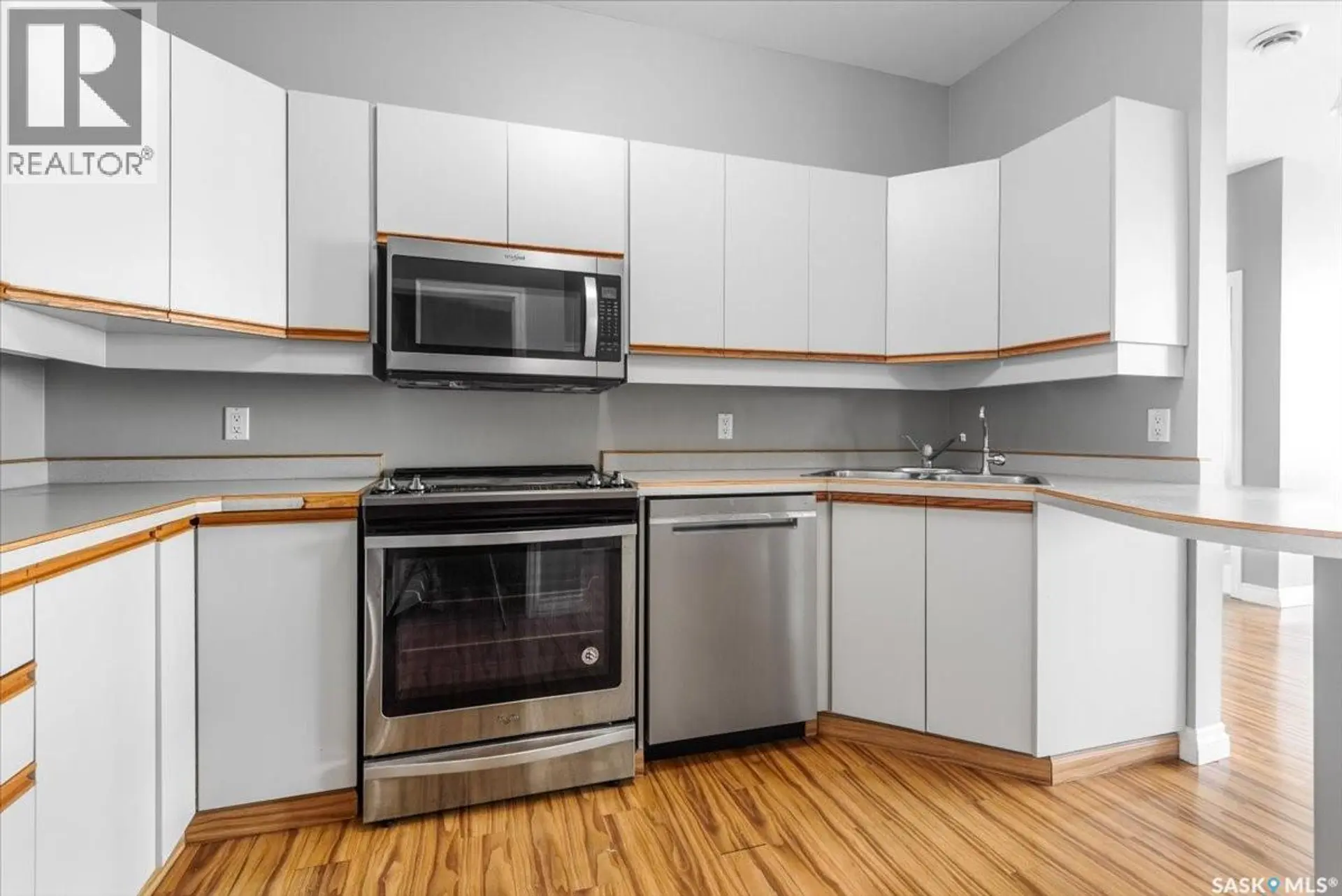 #801 1867 Hamilton STREET - Image 9