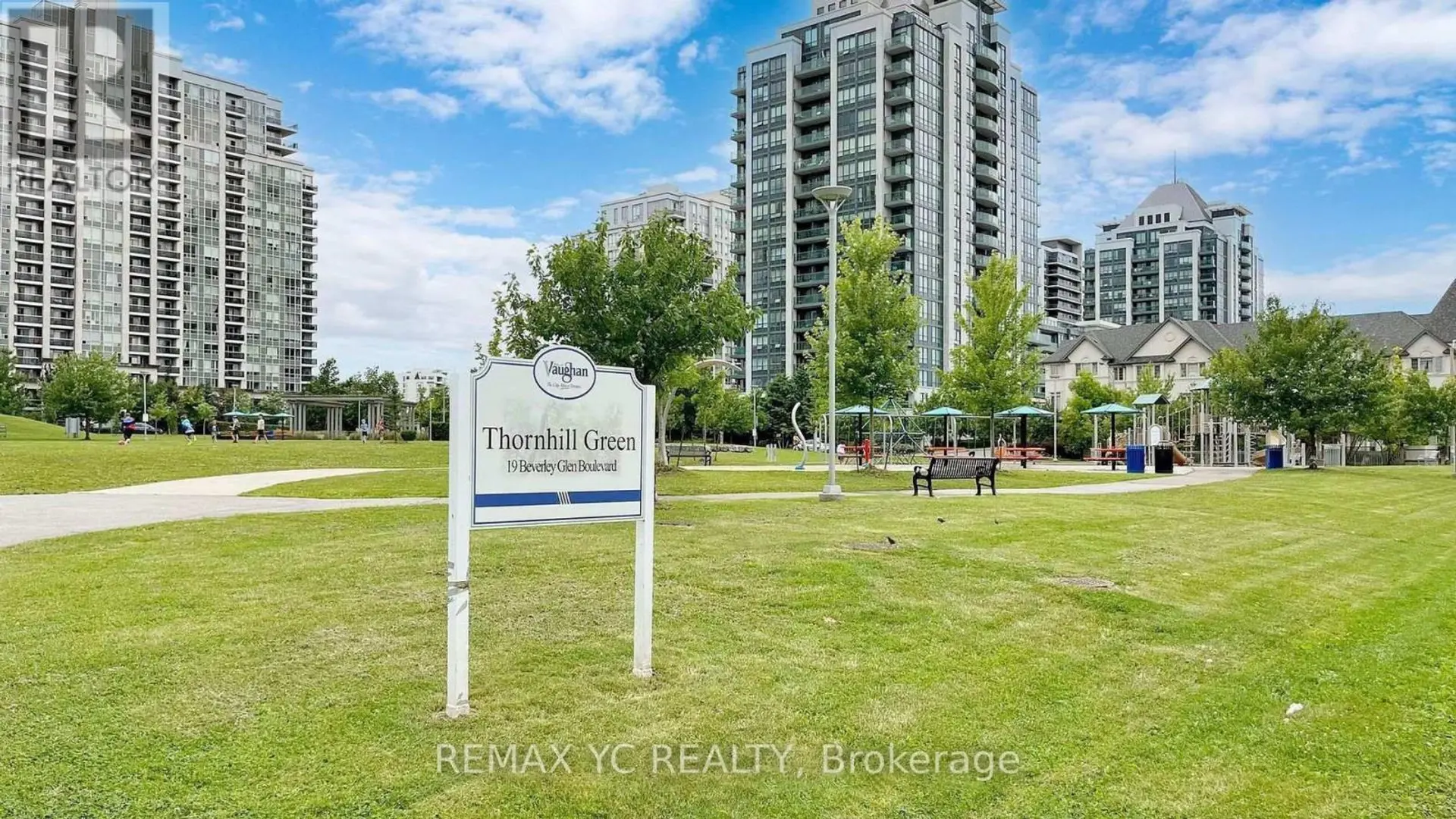 #324 8 BEVERLEY GLEN BOULEVARD - Image 12