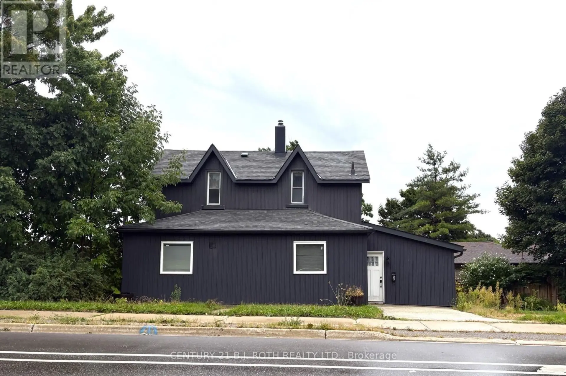 253 DUNLOP STREET E - Image 2