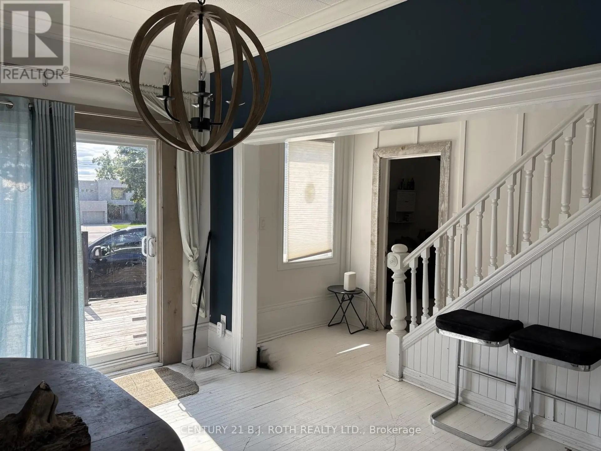 253 DUNLOP STREET E - Image 5