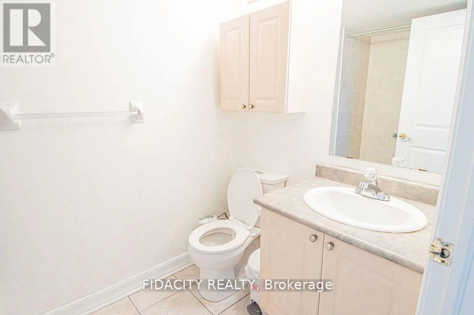#4B 310 CENTRAL PARK DRIVE - Image 12