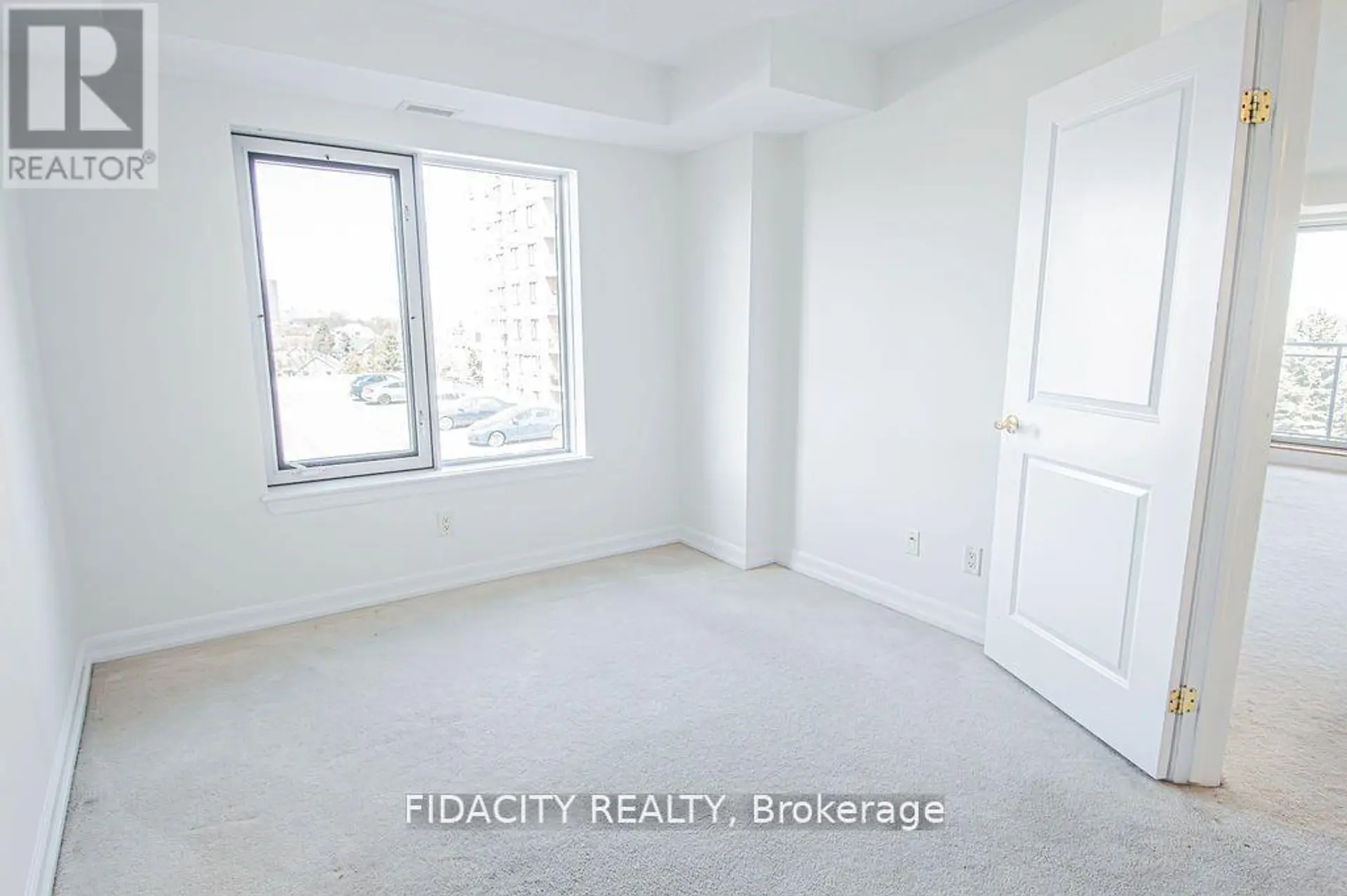 #4B 310 CENTRAL PARK DRIVE - Image 9