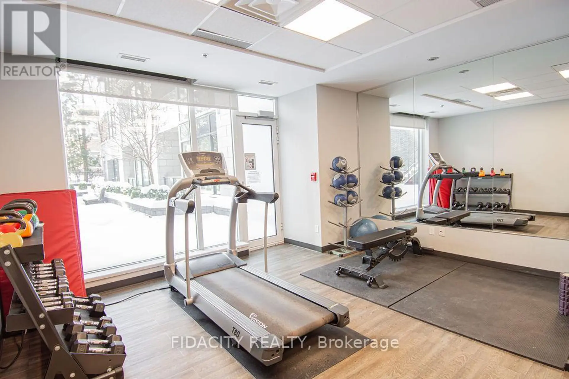 #324 360 PATRICIA AVENUE - Image 17