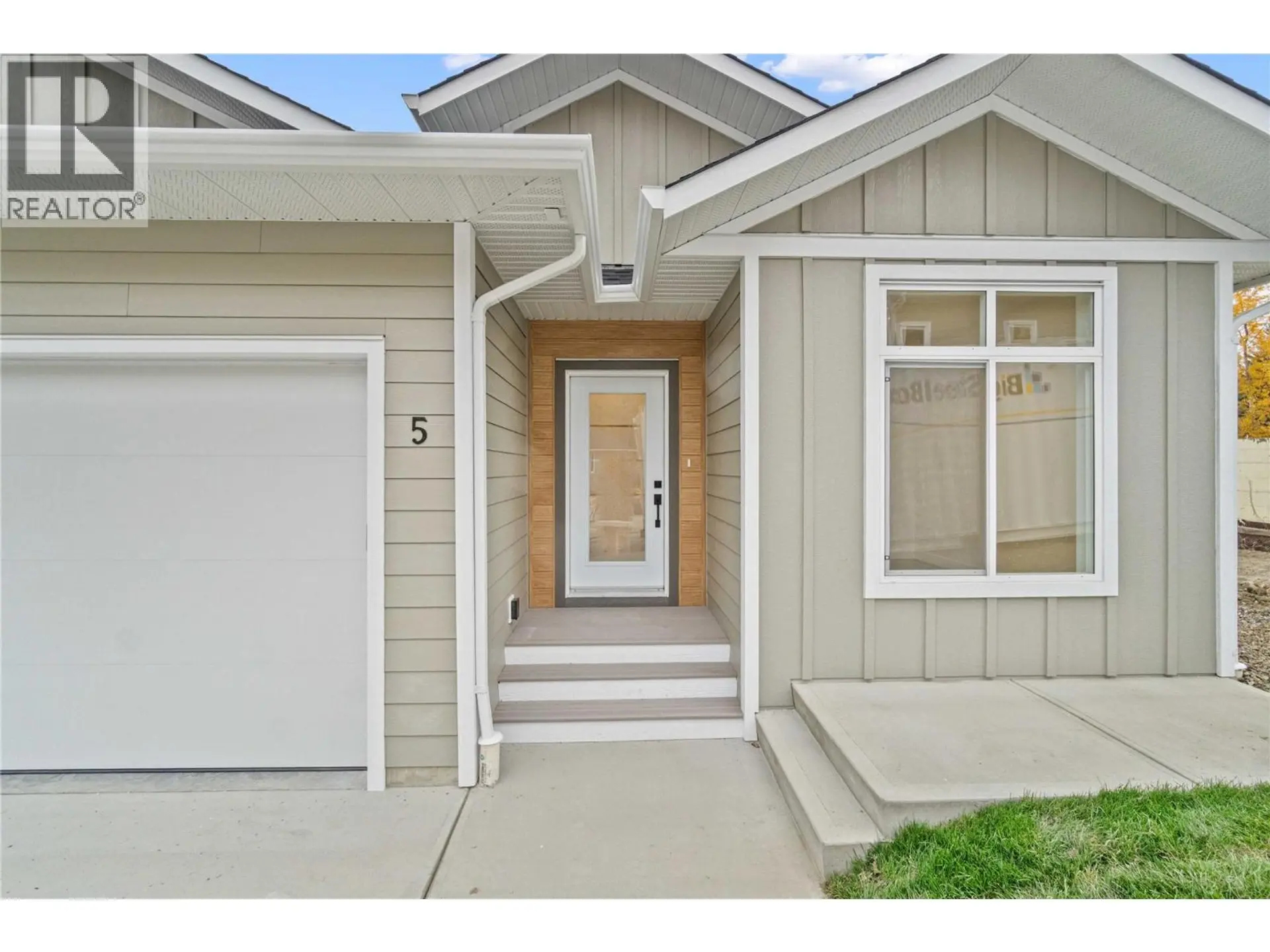 Property at #10 231 20 Street NE, Salmon Arm, BC