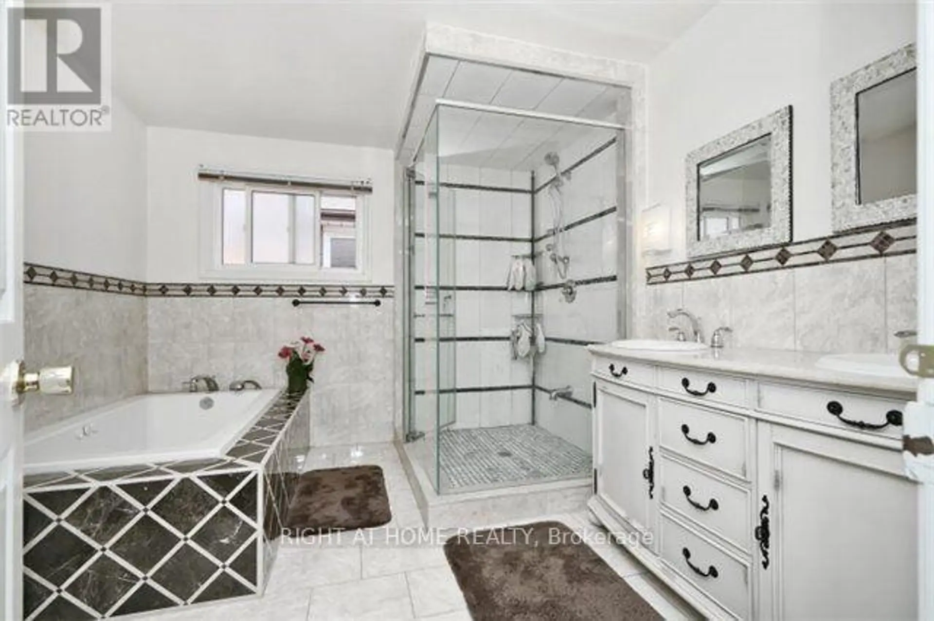 358 VALLEYMEDE DRIVE - Image 13
