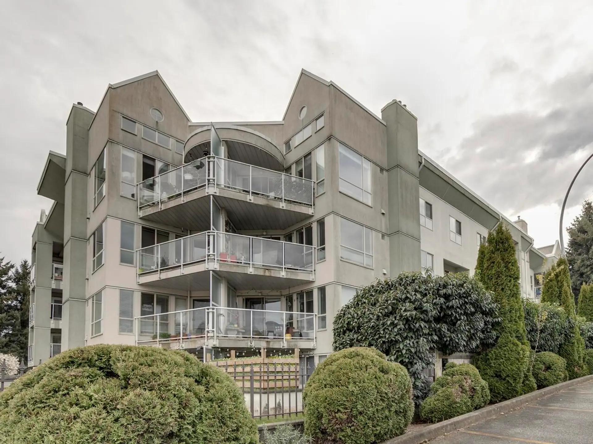 Property at #404 2585 Ware Street, Abbotsford, BC