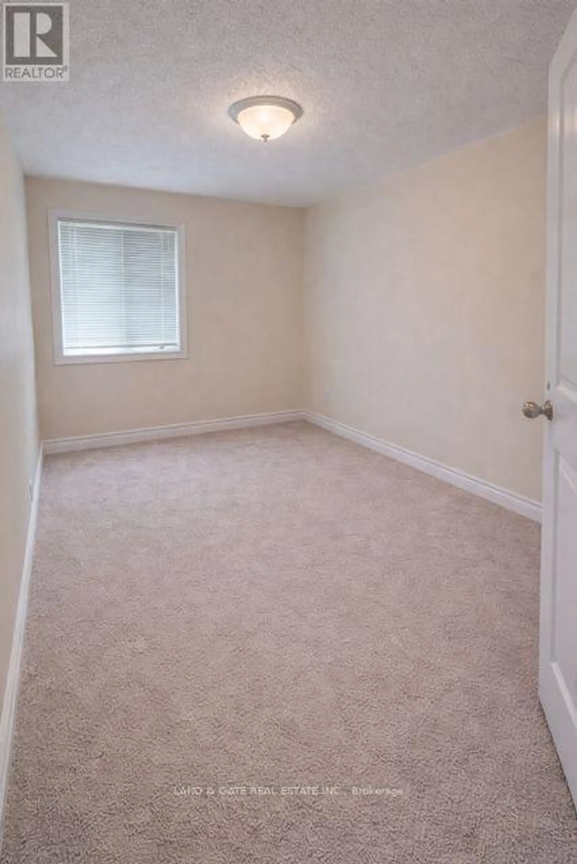 466 MEADOWGLADE ROAD - Image 11
