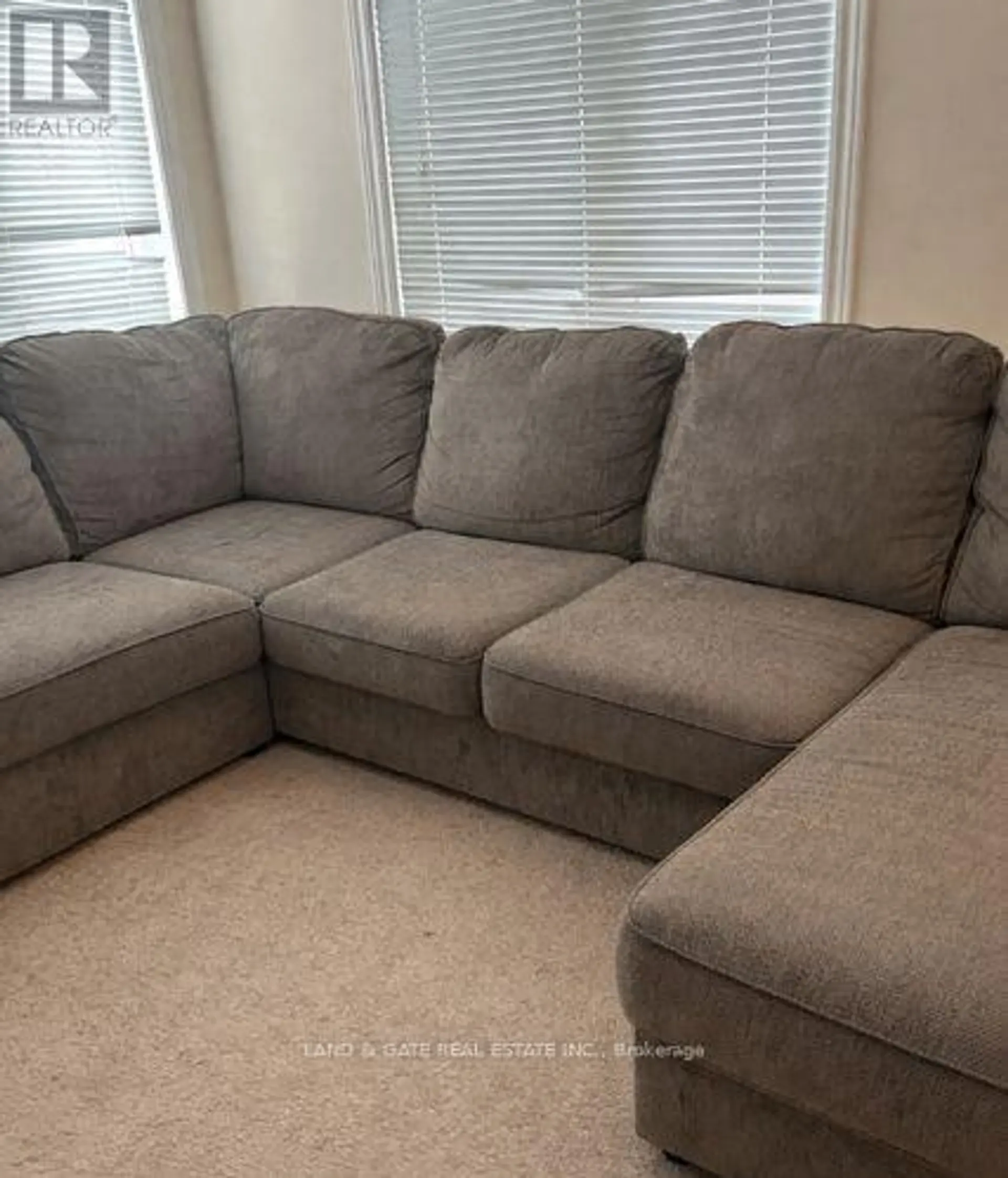 466 MEADOWGLADE ROAD - Image 5