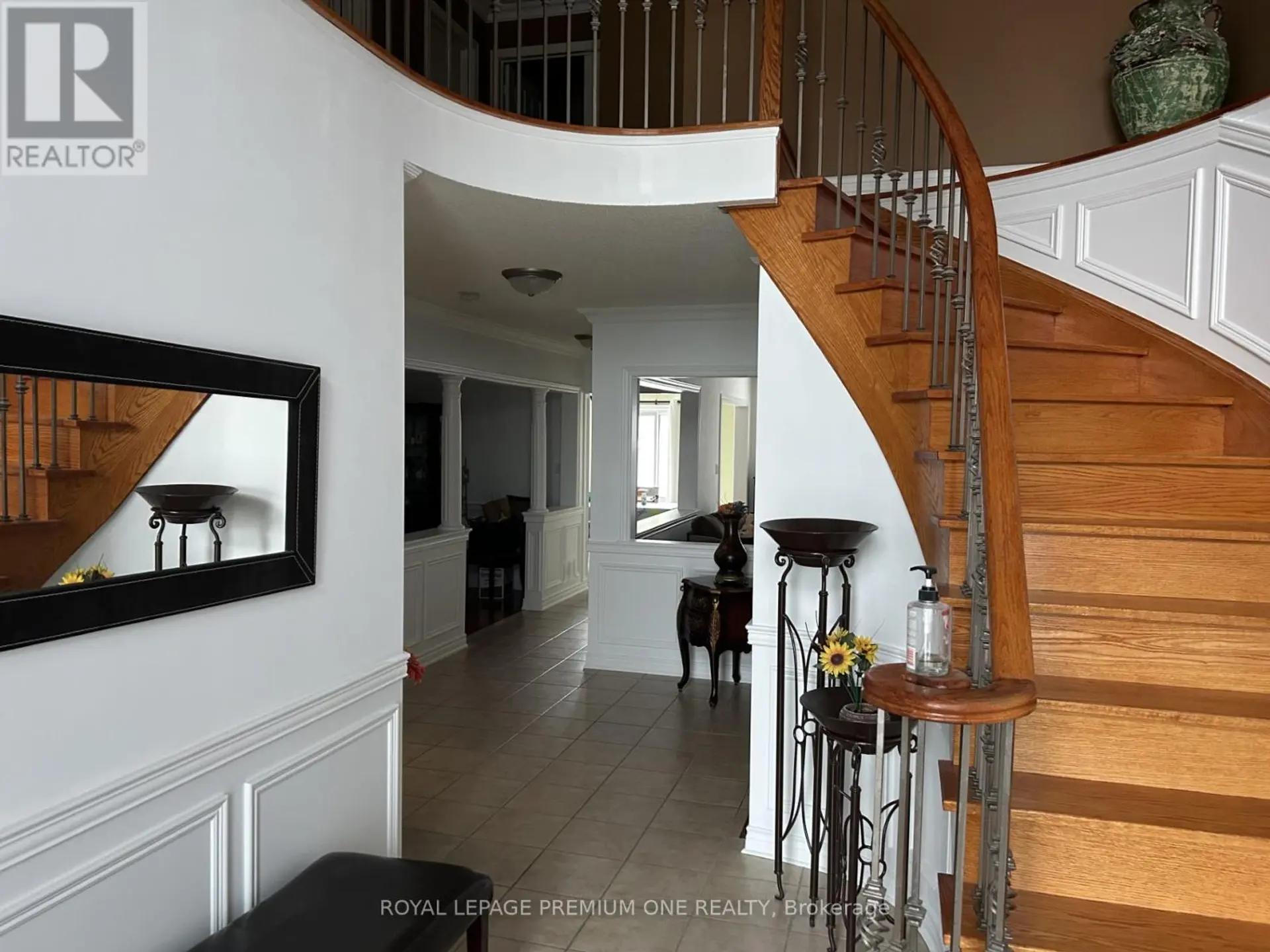 1370 CLARENCE STREET - Image 3