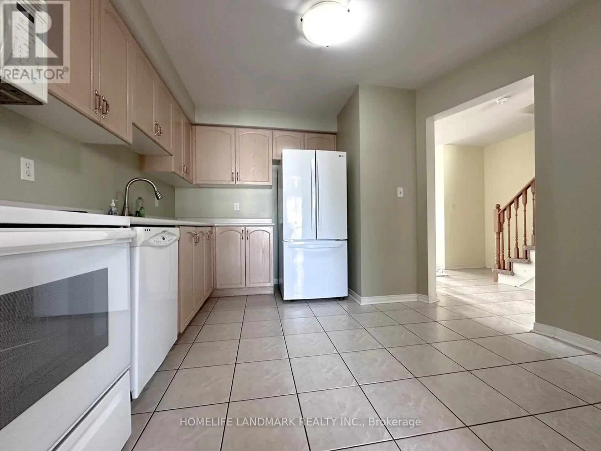 24 CRITTENDEN DRIVE - Image 4