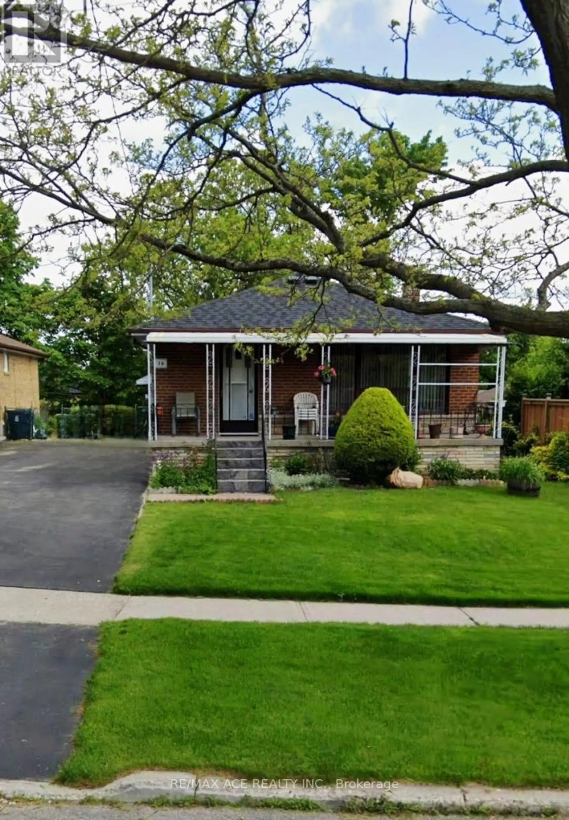 36 DELAWANA DRIVE - Image 1