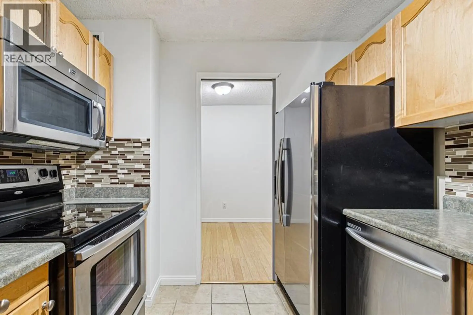 #404 537 14 AVENUE SW - Image 3