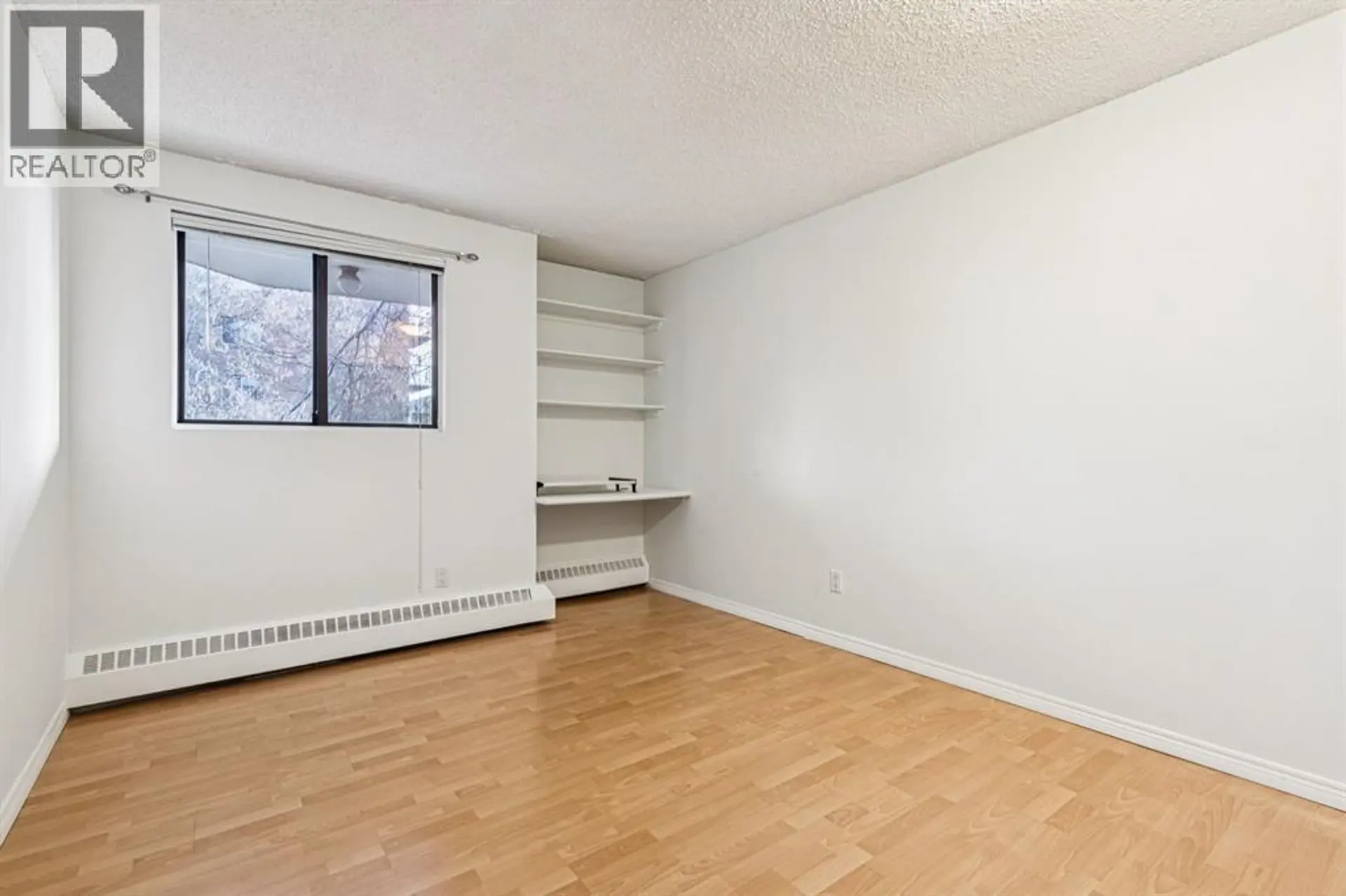 #404 537 14 AVENUE SW - Image 8