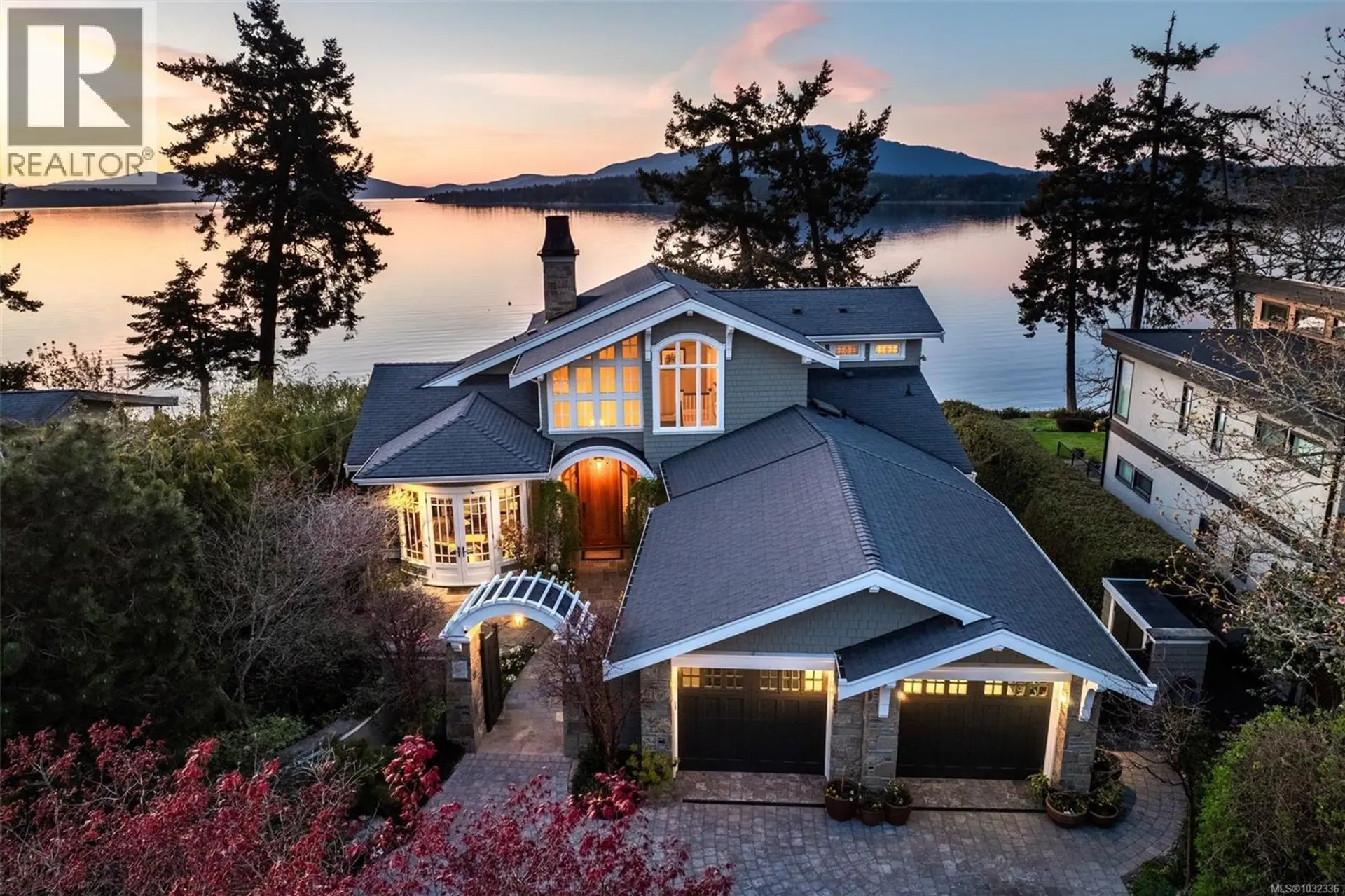 Property at 9752 Glynnwood Park Rd, North Saanich, BC