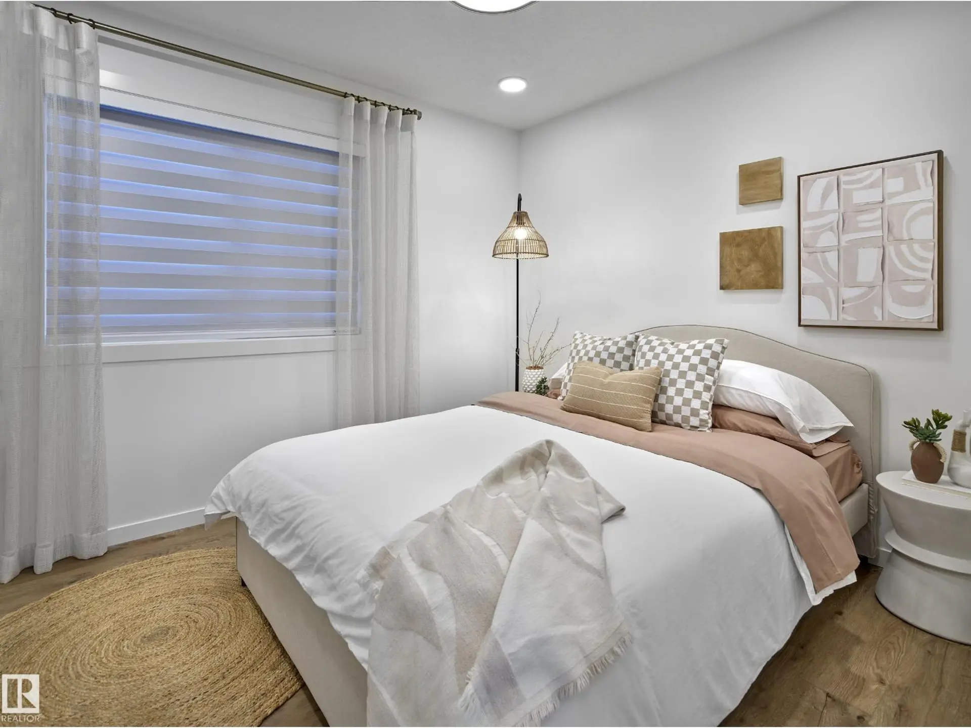 505 177 AV NE - Image 12