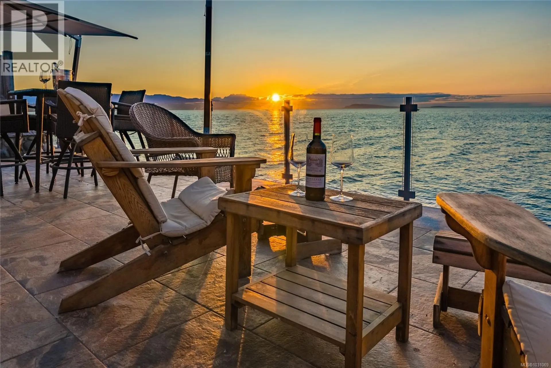Property at 450 Judges Row, Qualicum Beach, BC