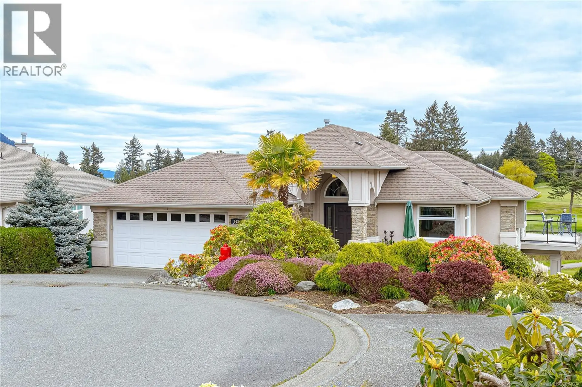 Property at 843 Country Club Dr, Cobble Hill, BC