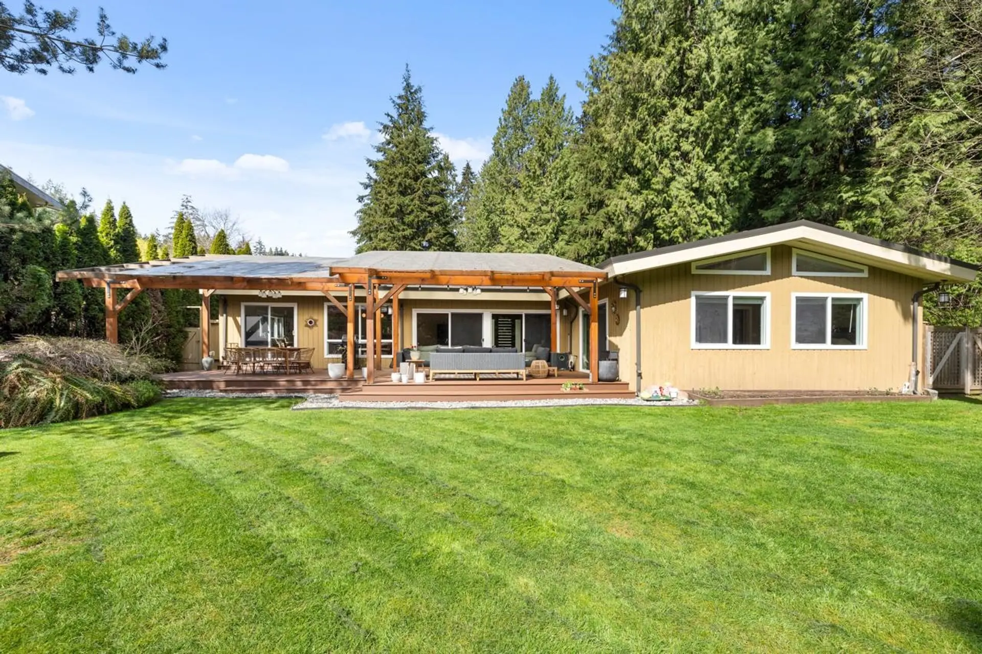 Property at 326 Moyne Drive, West Vancouver, BC