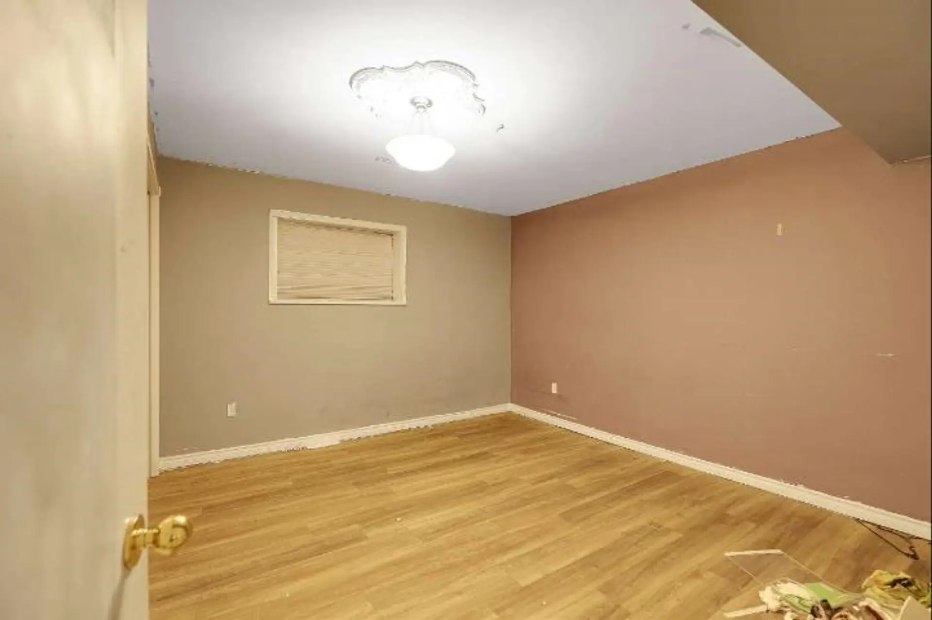 7381 Grand Street - Image 13