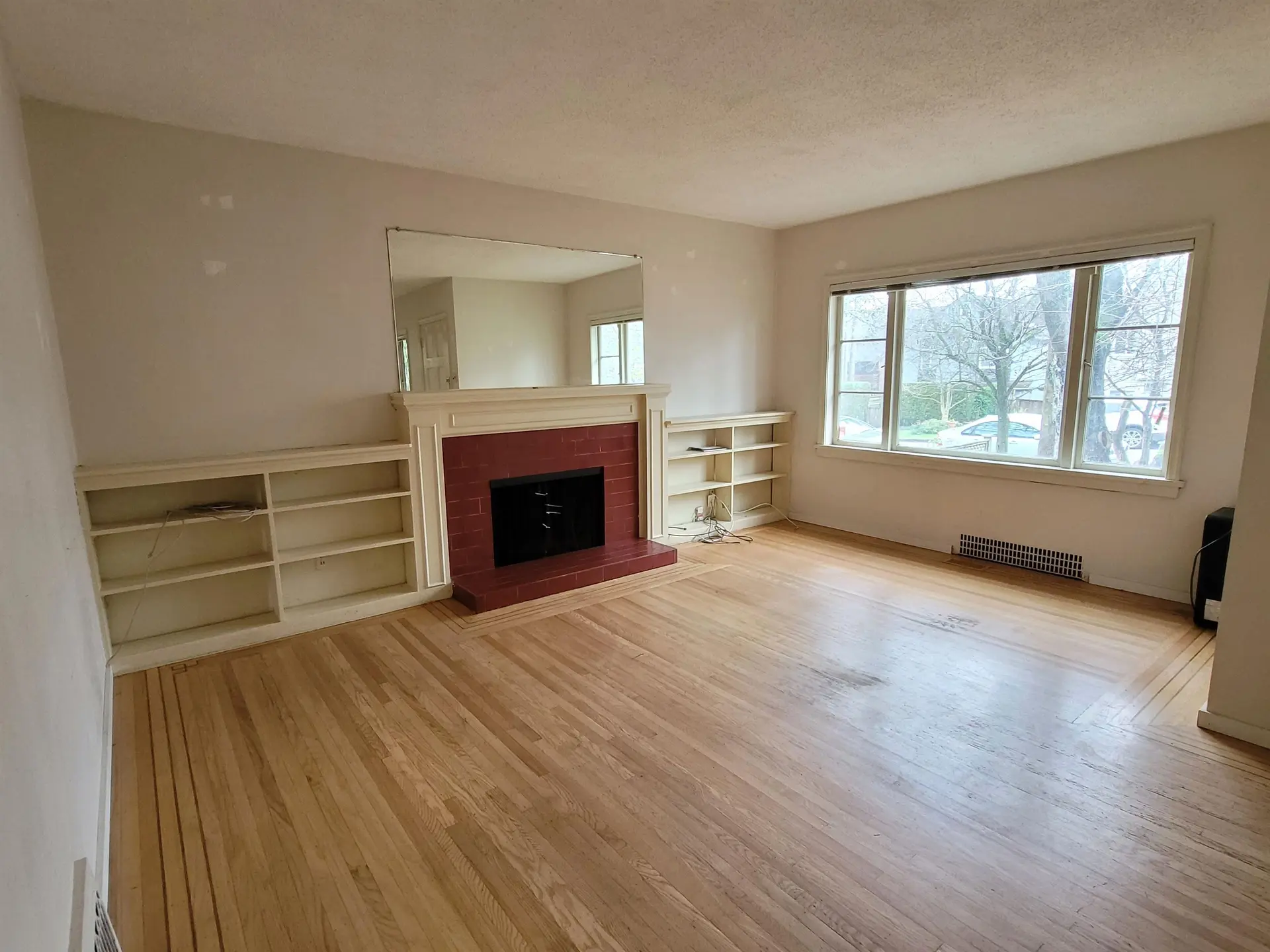 8468 Hudson Street - Image 6
