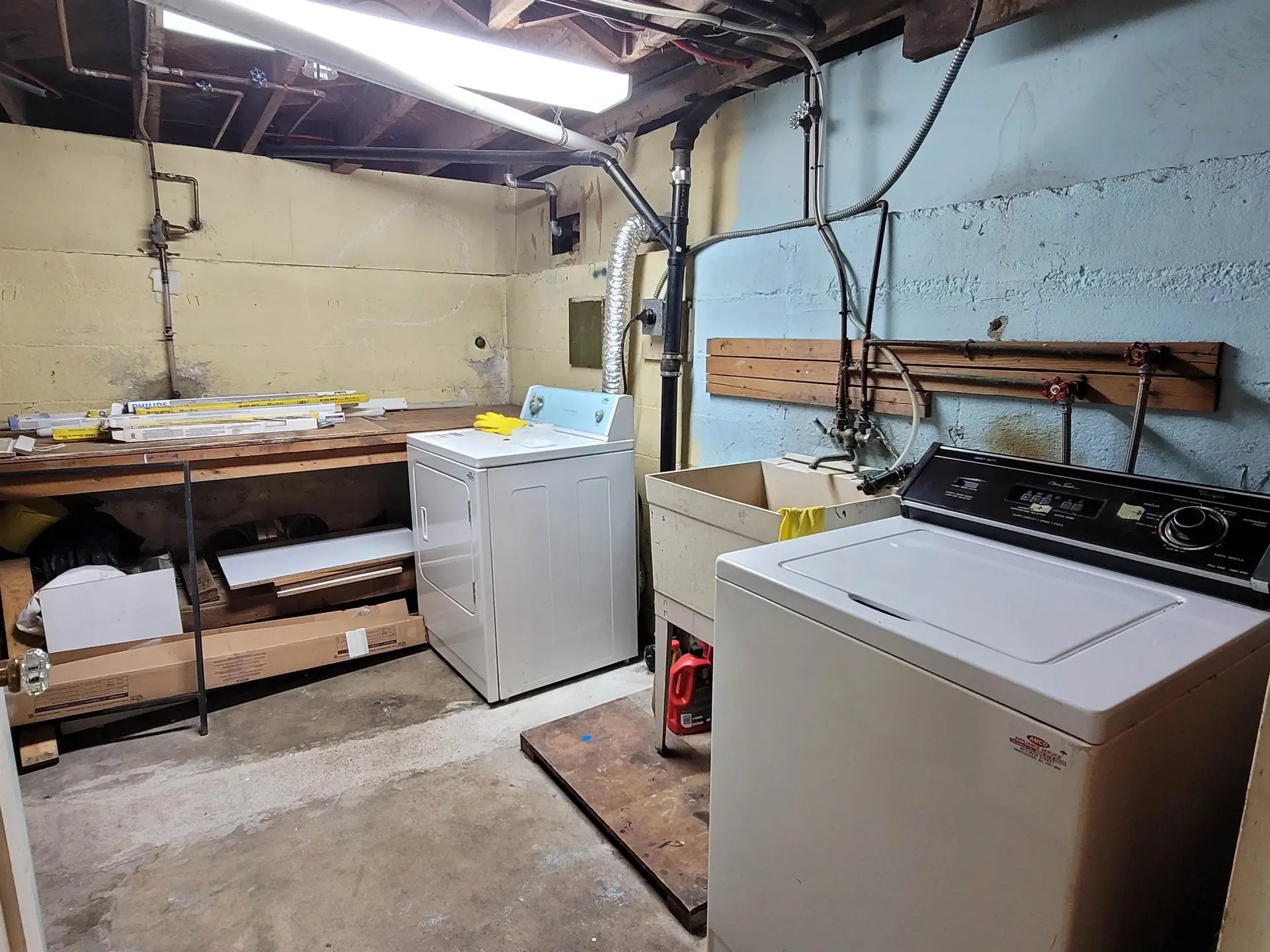 8468 Hudson Street - Image 13