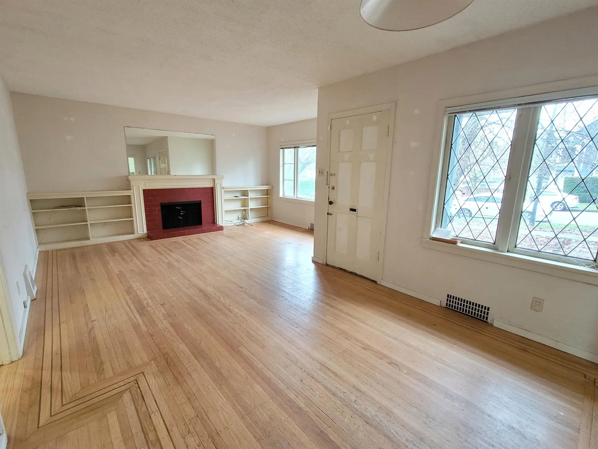 8468 Hudson Street - Image 5