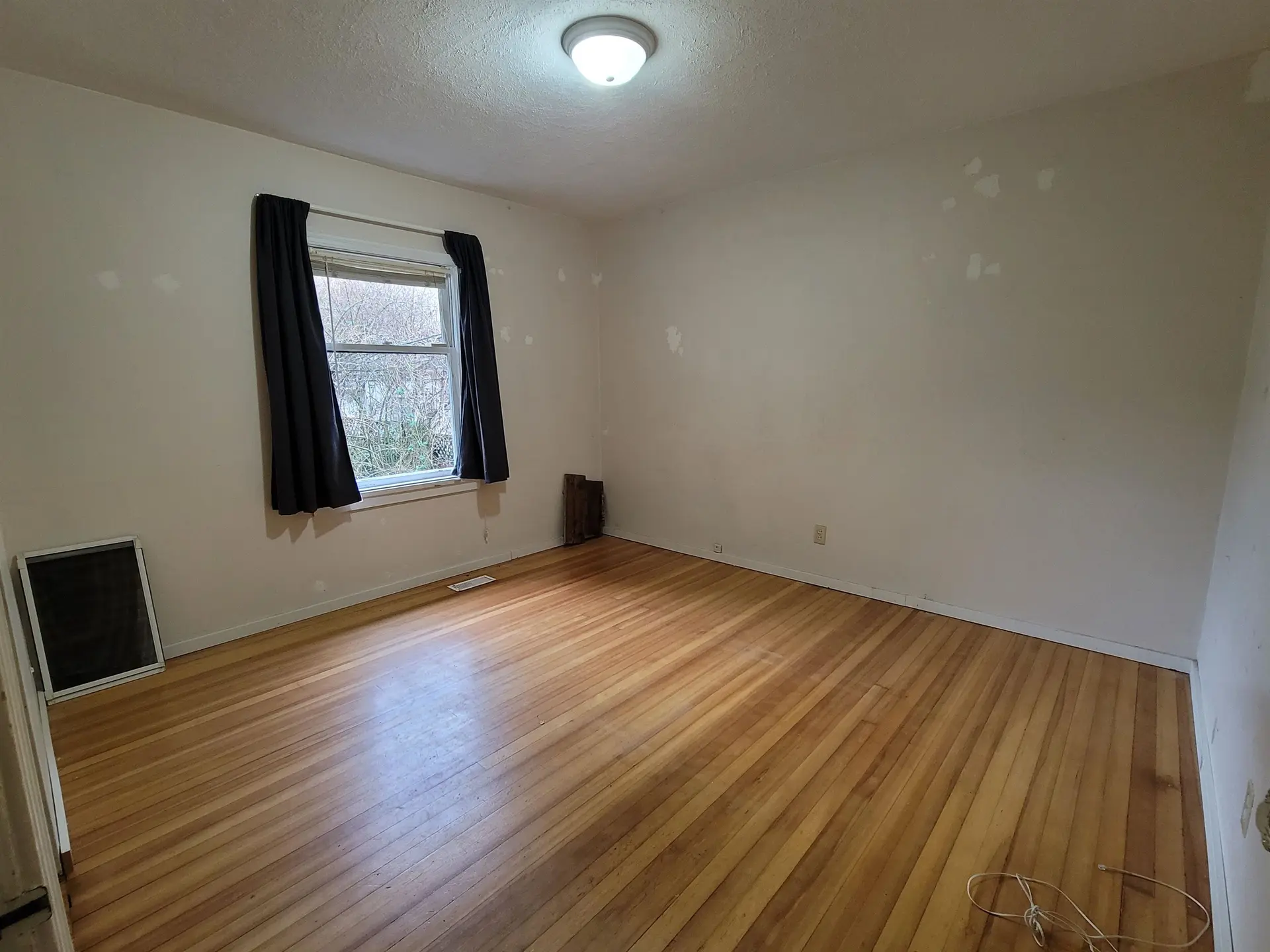 8468 Hudson Street - Image 10