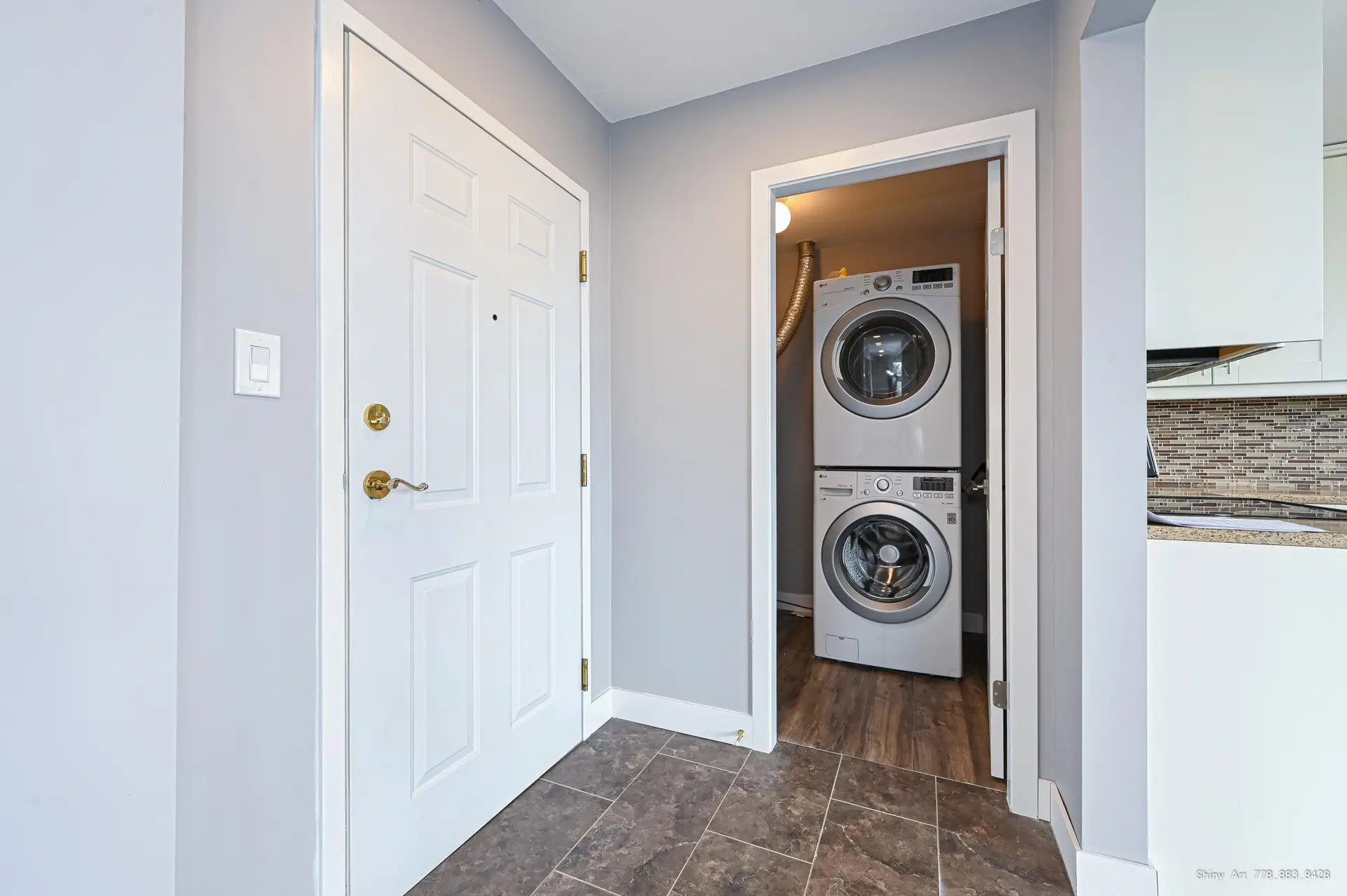 #102 38 Leopold Place - Image 9