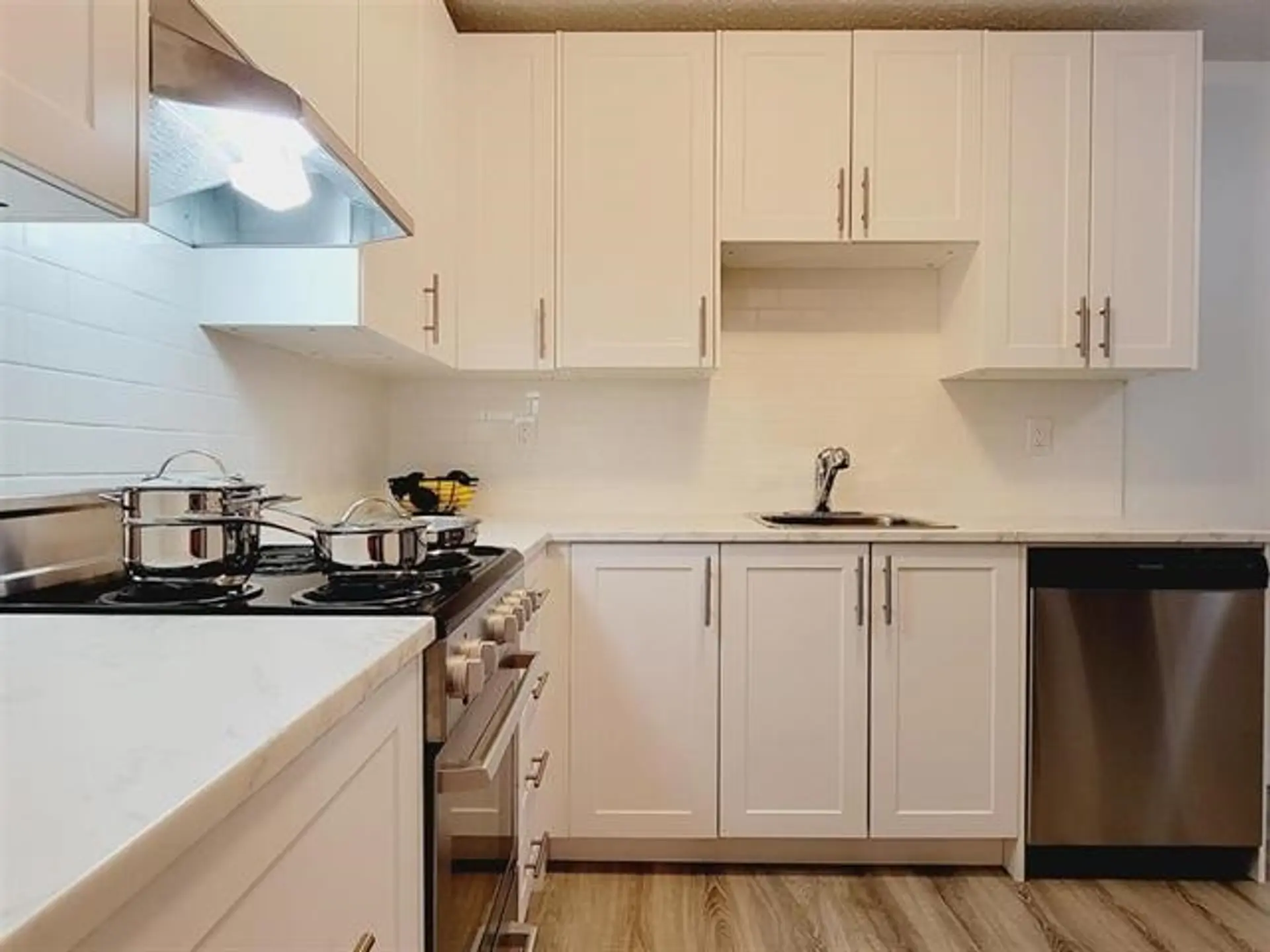 #308 45749 Spadina Avenue - Image 2