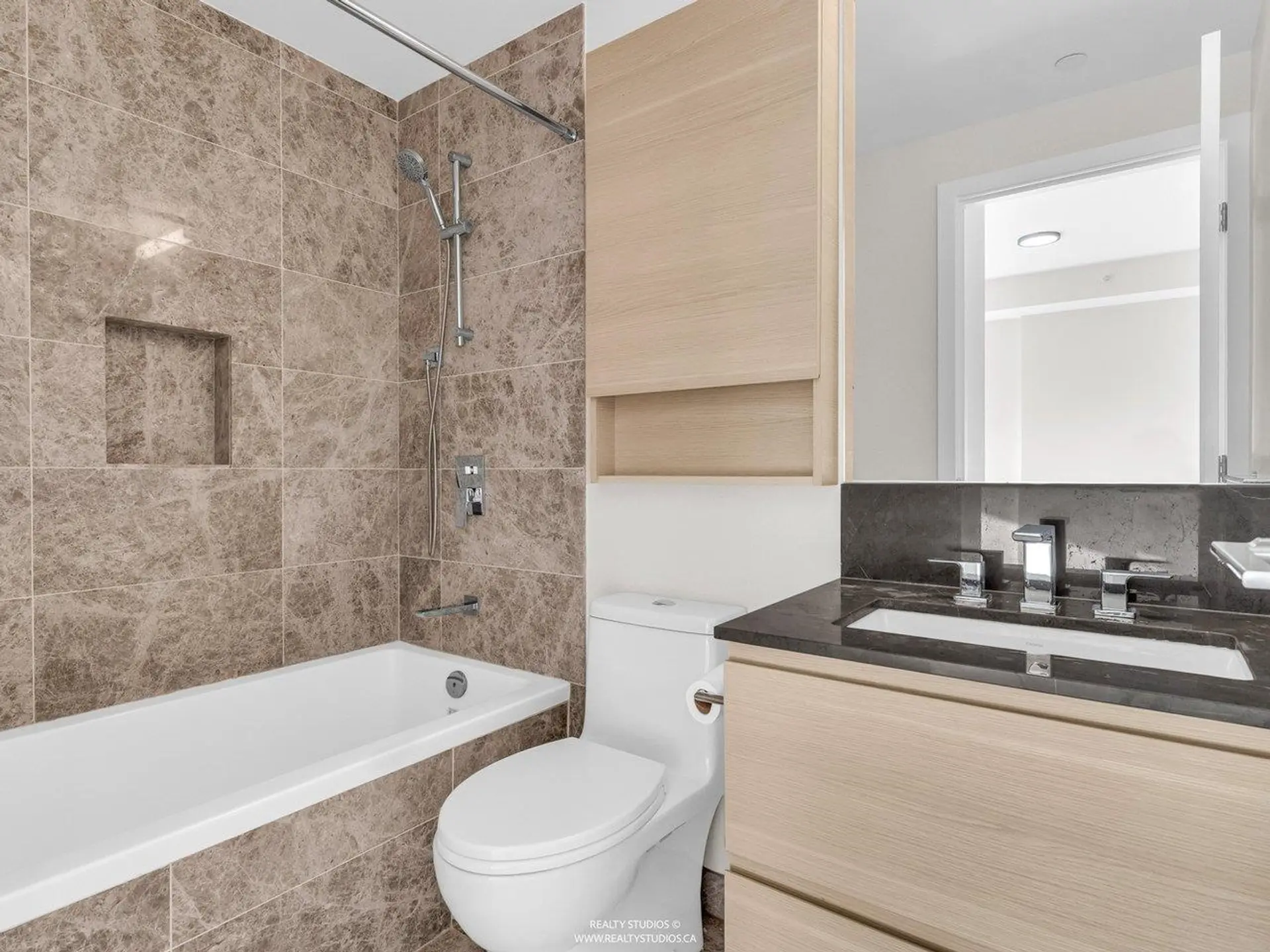 #606 305 Morrissey Road - Image 6
