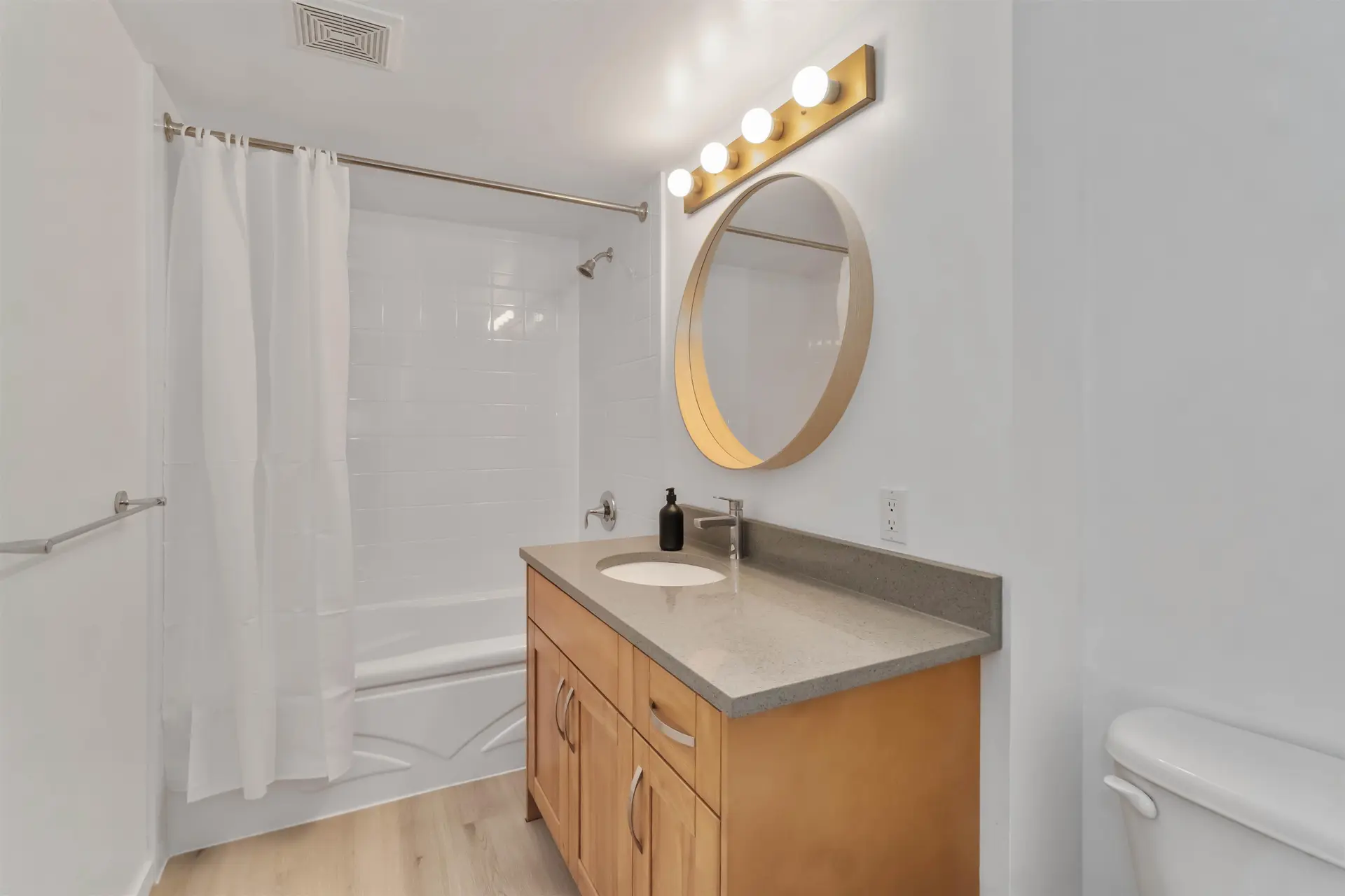 #205 6595 Willingdon Avenue - Image 12