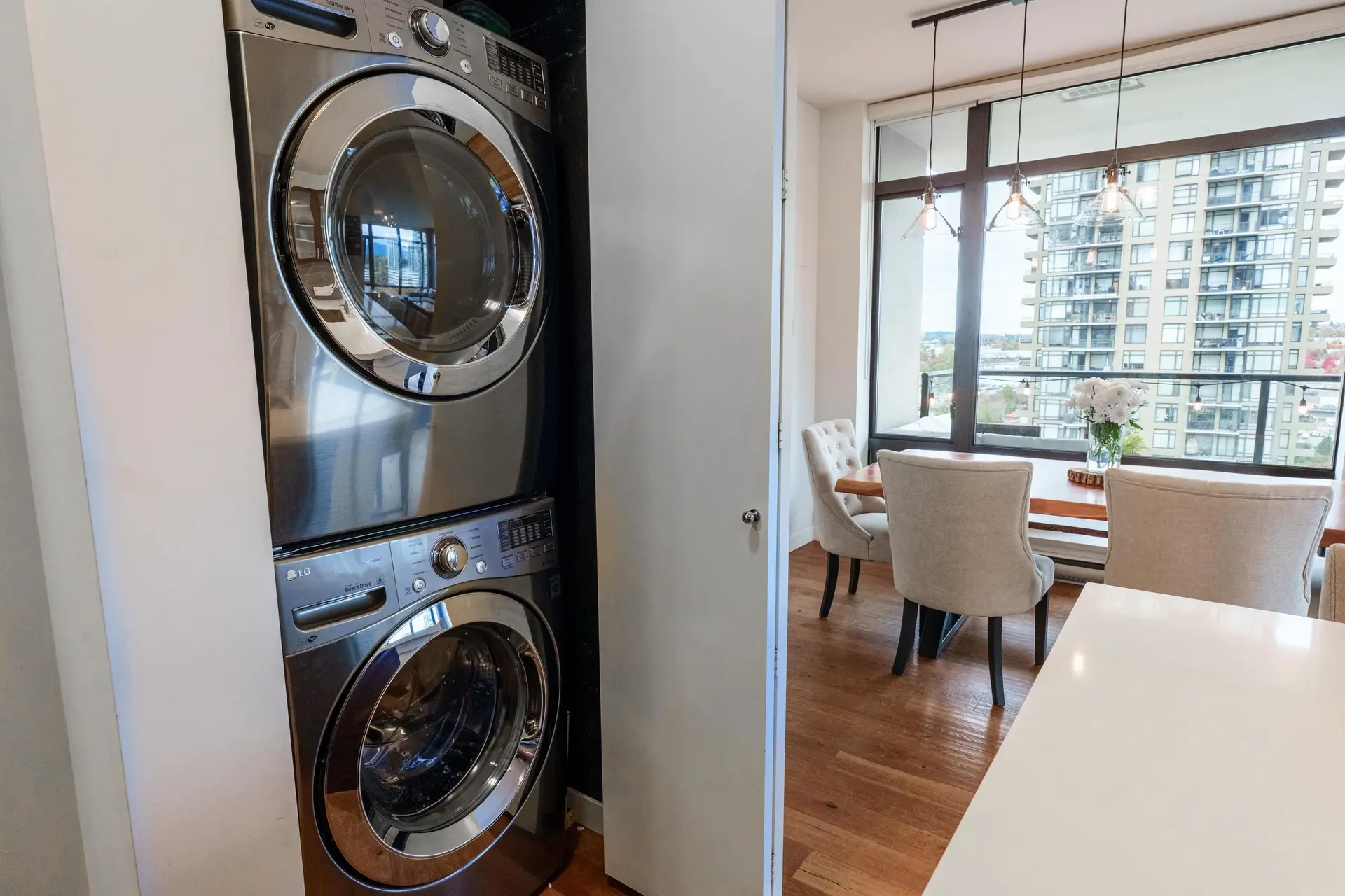 #1504 2355 Madison Avenue - Image 17