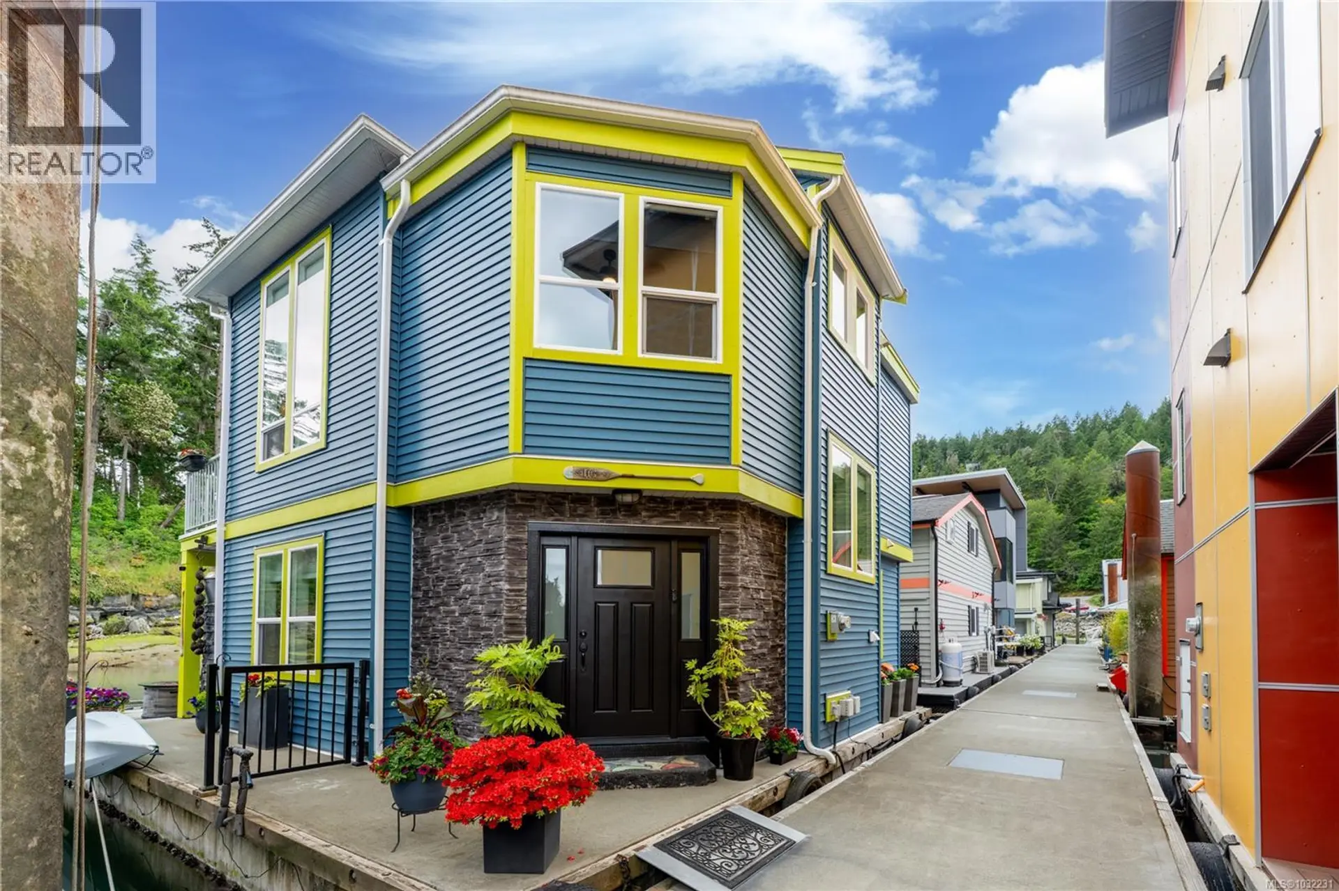 Property at #J10 6145 Genoa Bay Rd, Duncan, BC