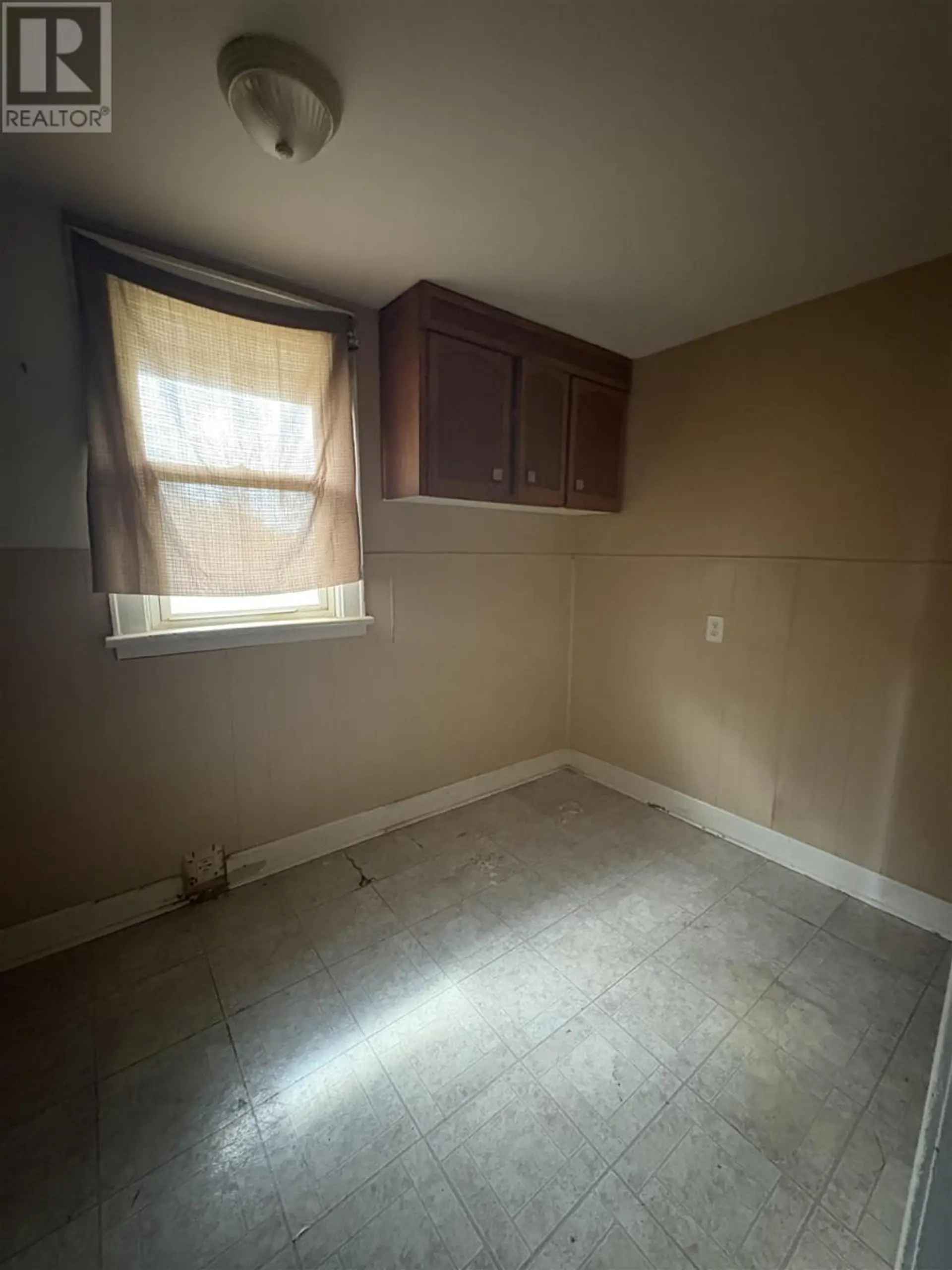 231 BROWN ST - Image 17