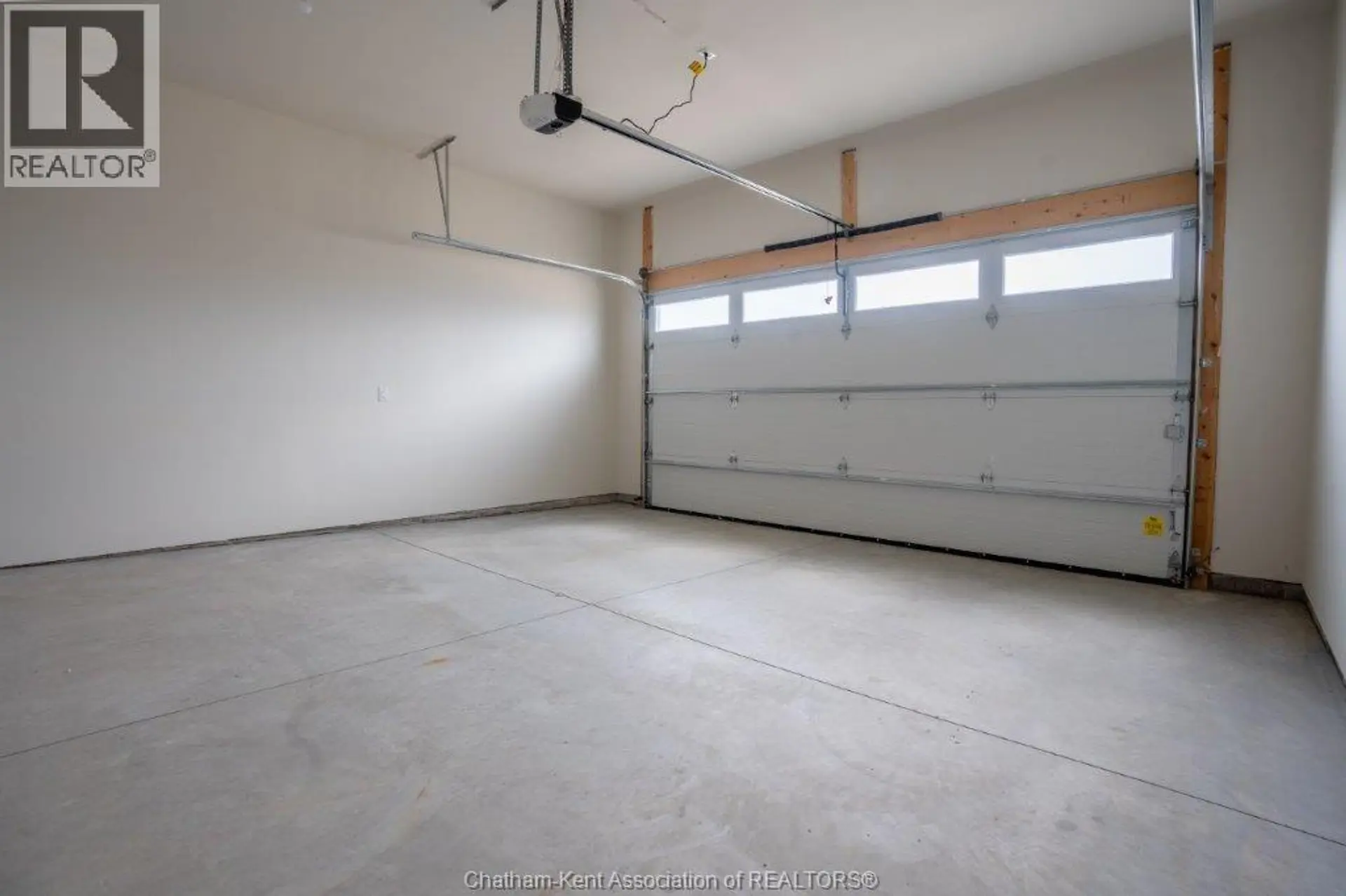 33 DUSKRIDGE ROAD - Image 18