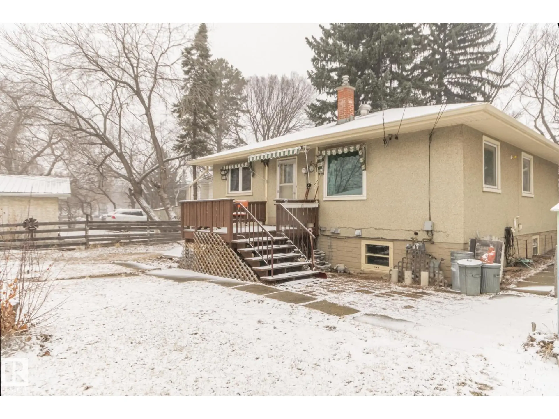 11255 71 AV NW - Image 2