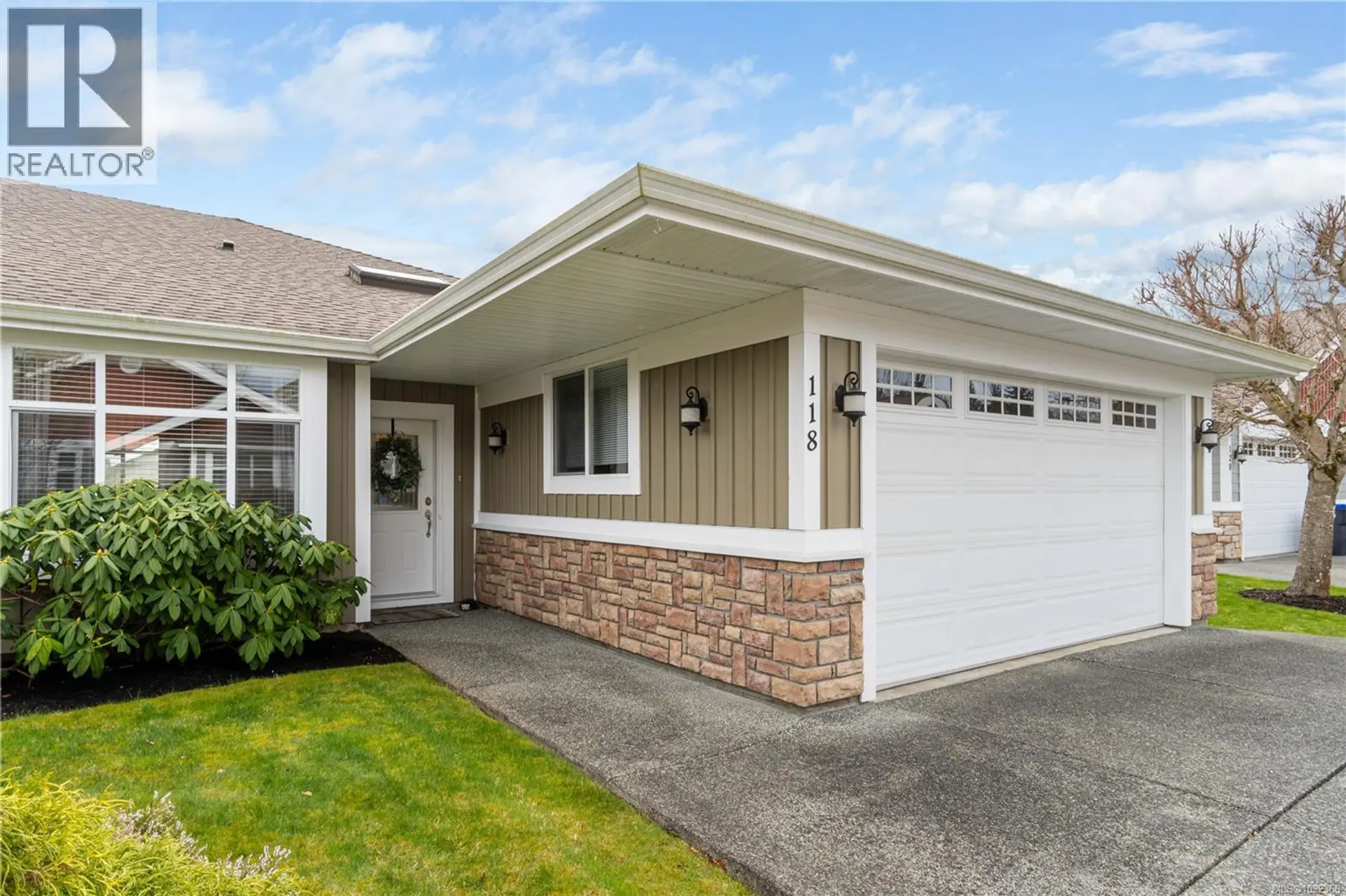 Property at #118 730 Barclay Cres, Parksville, BC